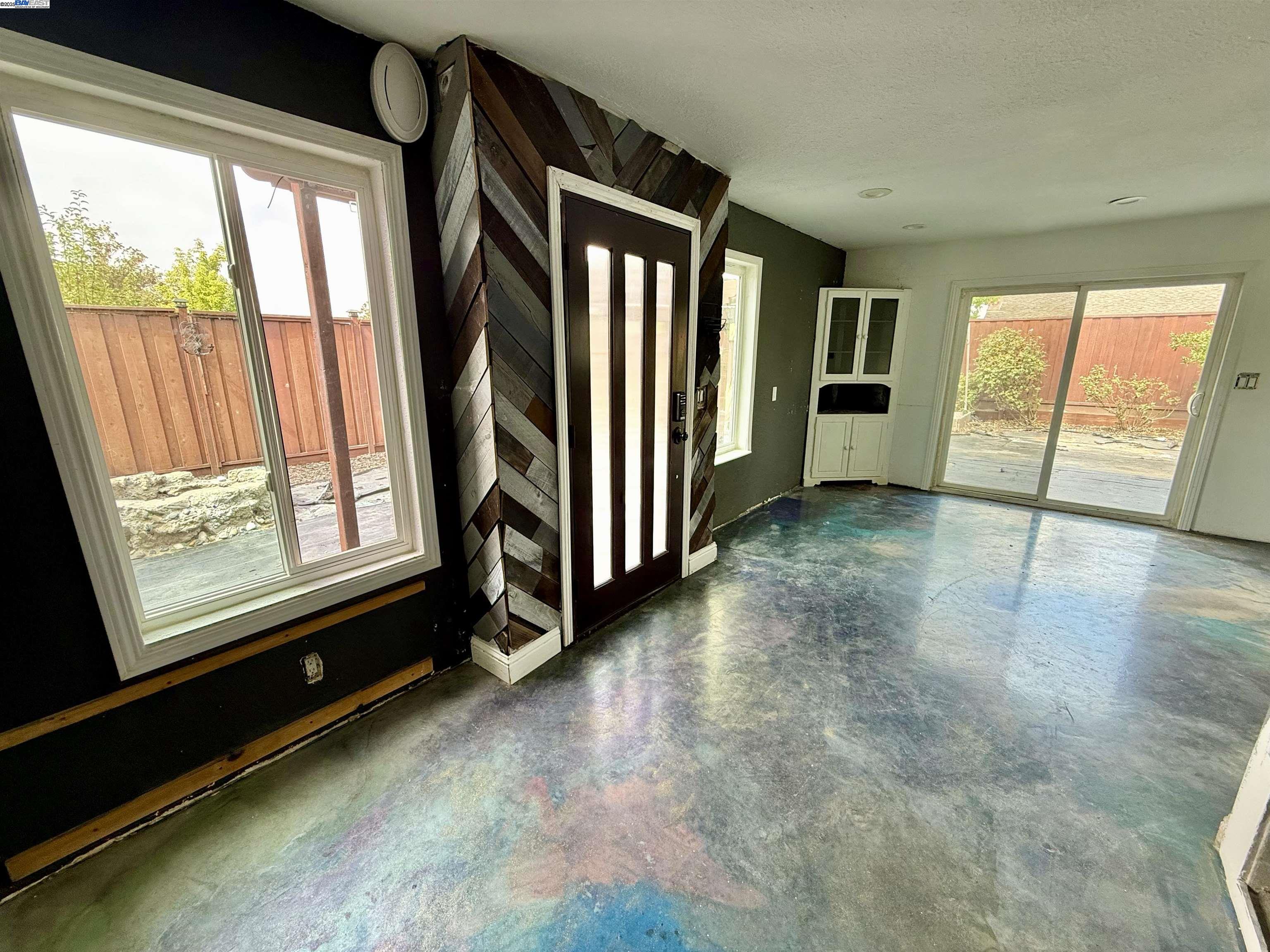 Detail Gallery Image 10 of 33 For 1817 Bluebell Dr, Livermore,  CA 94551 - 2 Beds | 1/1 Baths
