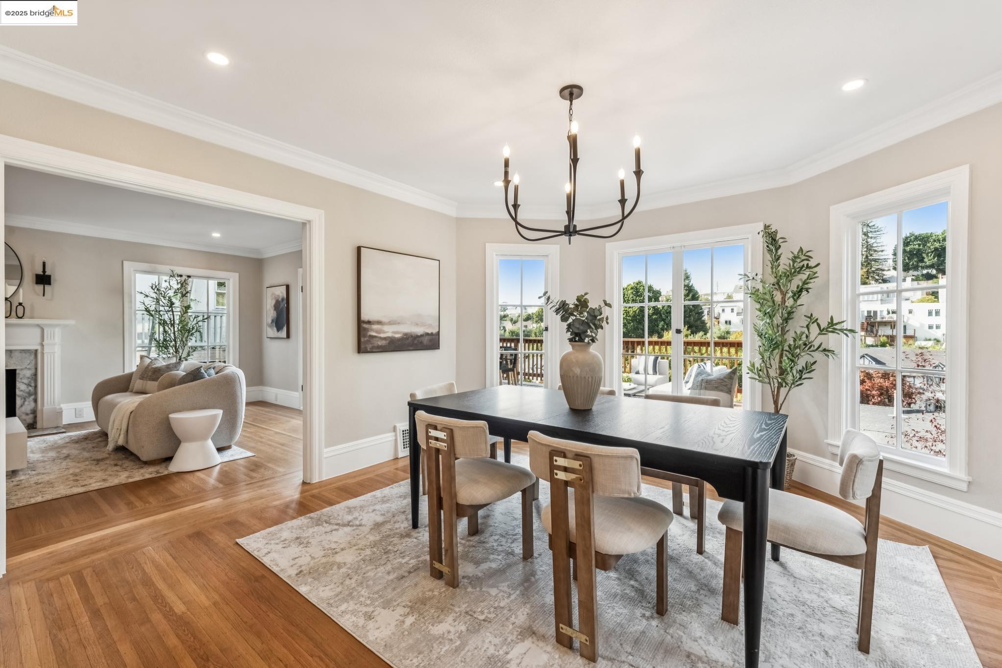 Detail Gallery Image 12 of 57 For 725 Carlston Ave, Oakland,  CA 94610 - 4 Beds | 2 Baths
