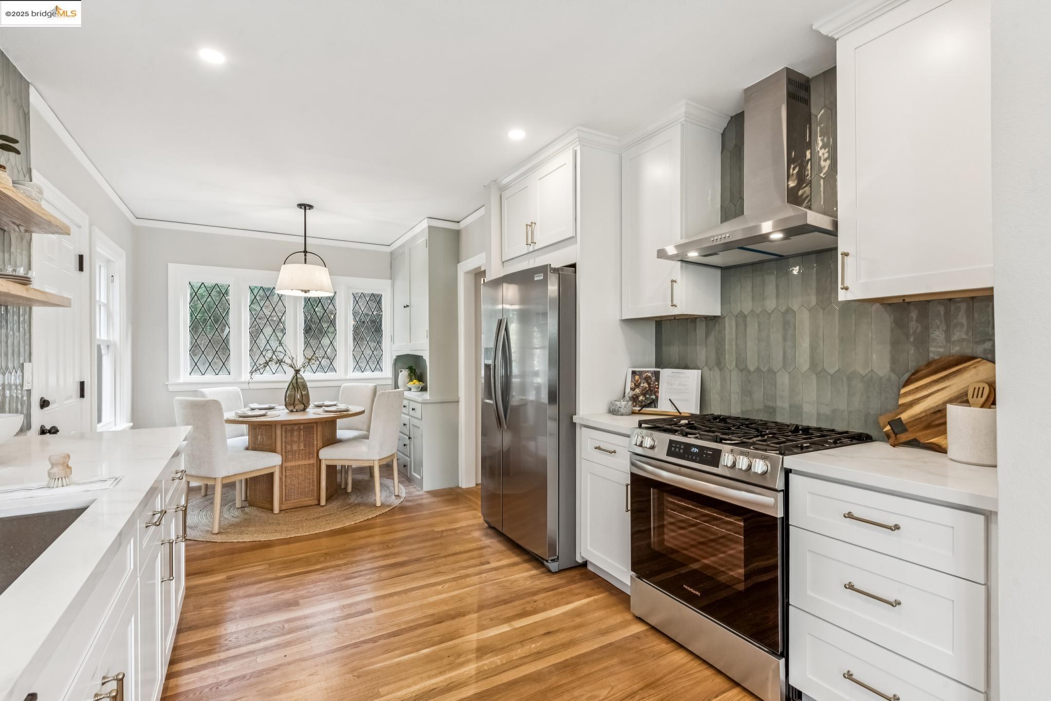 Detail Gallery Image 17 of 57 For 725 Carlston Ave, Oakland,  CA 94610 - 4 Beds | 2 Baths