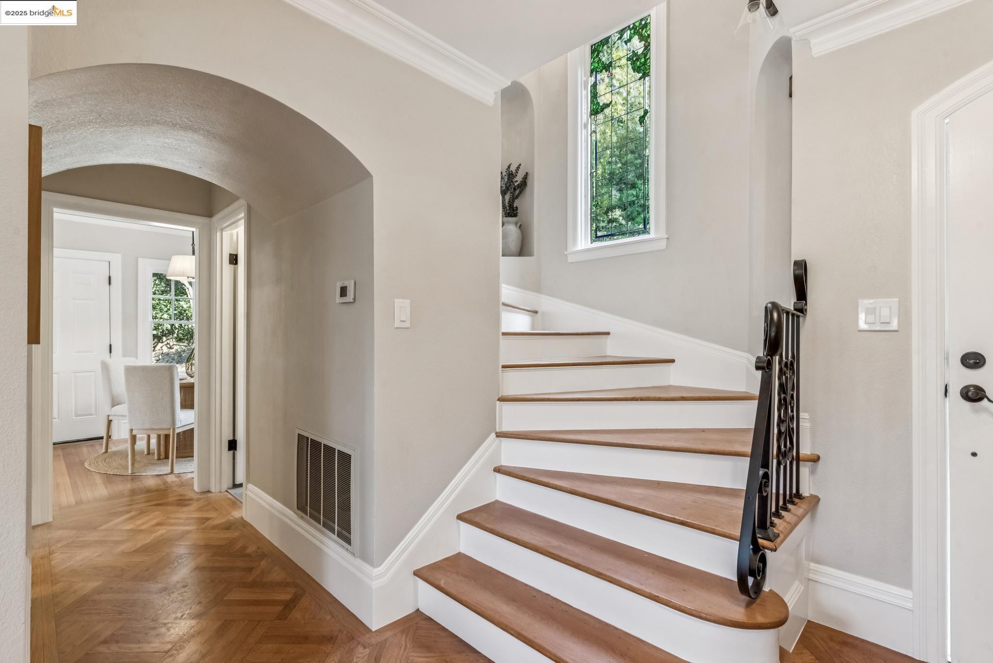 Detail Gallery Image 24 of 57 For 725 Carlston Ave, Oakland,  CA 94610 - 4 Beds | 2 Baths