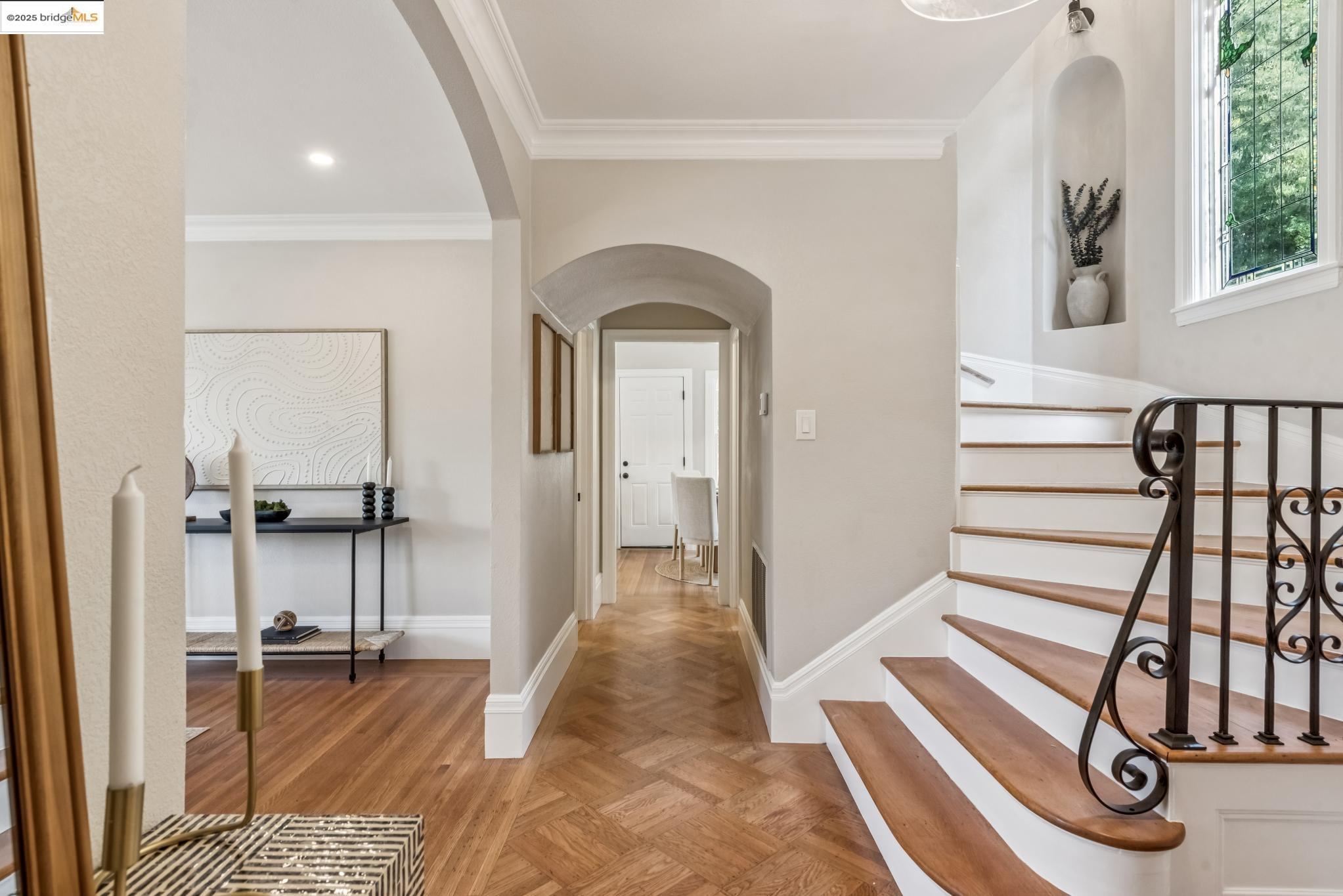 Detail Gallery Image 5 of 57 For 725 Carlston Ave, Oakland,  CA 94610 - 4 Beds | 2 Baths