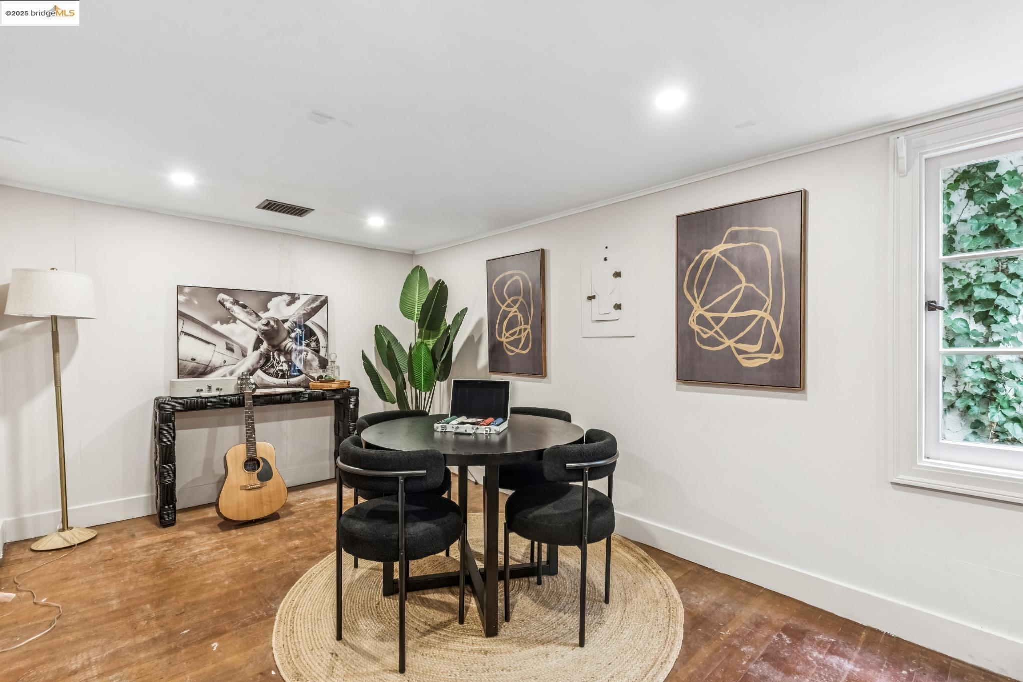 Detail Gallery Image 45 of 57 For 725 Carlston Ave, Oakland,  CA 94610 - 4 Beds | 2 Baths