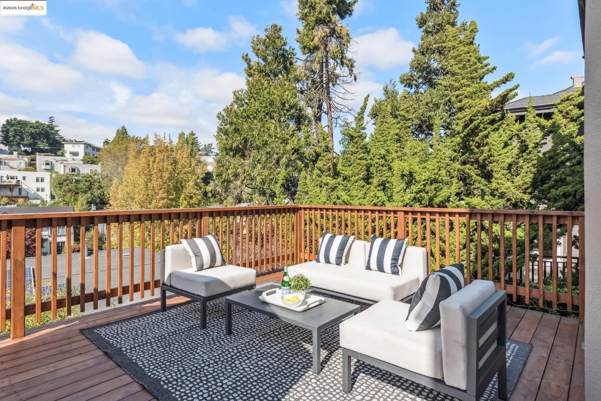 Detail Gallery Image 49 of 57 For 725 Carlston Ave, Oakland,  CA 94610 - 4 Beds | 2 Baths