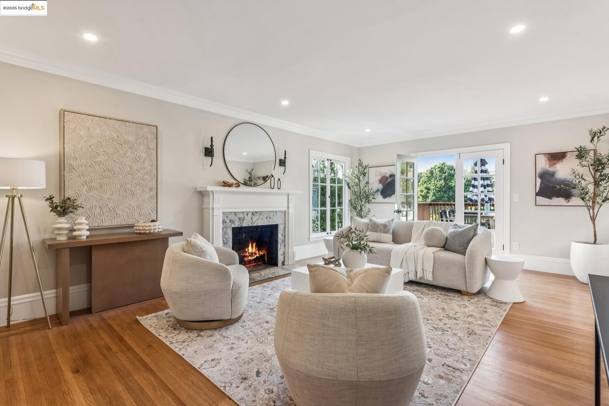 Detail Gallery Image 10 of 57 For 725 Carlston Ave, Oakland,  CA 94610 - 4 Beds | 2 Baths