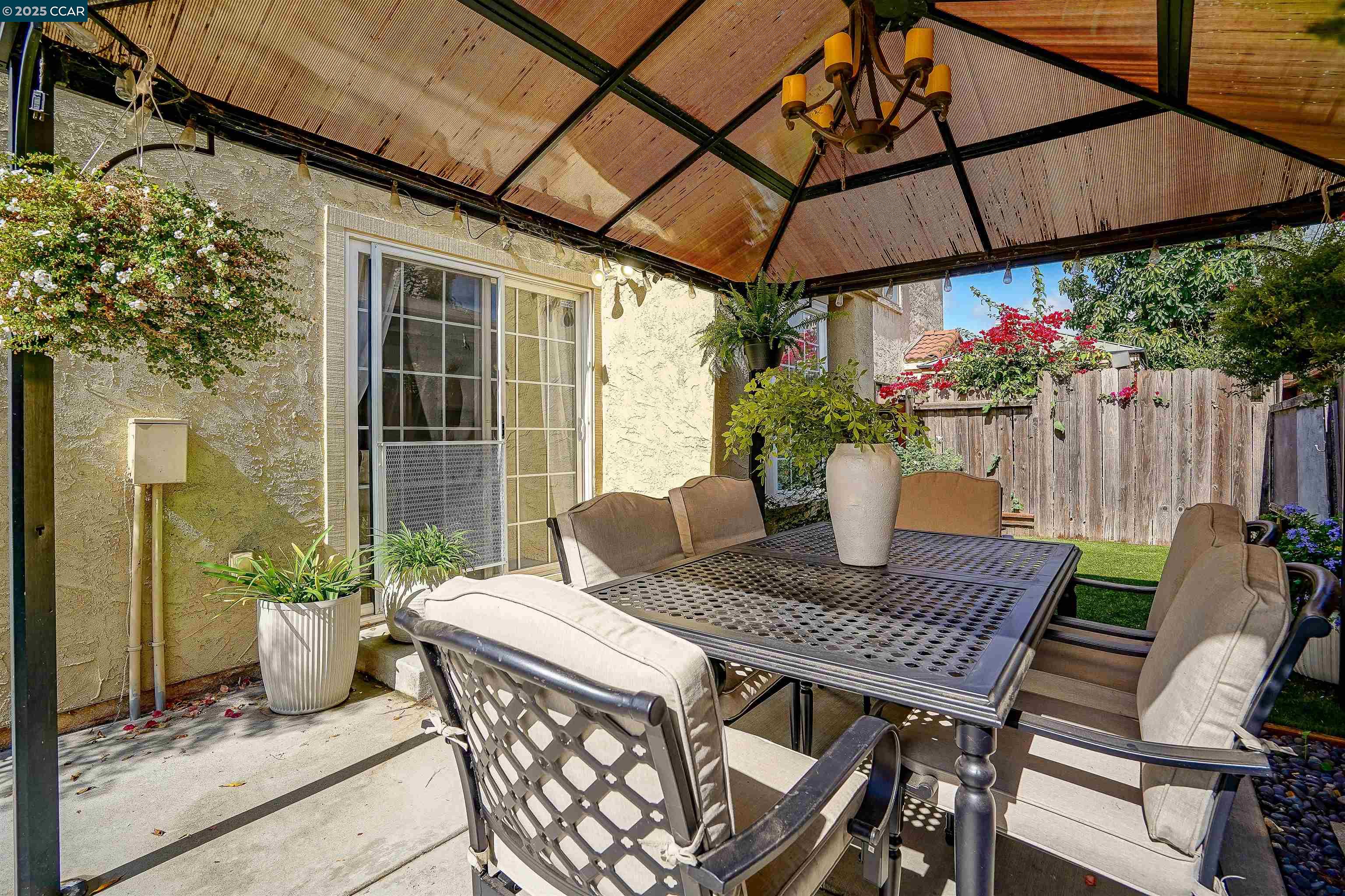 Detail Gallery Image 32 of 37 For 1031 Burnham, Pittsburg,  CA 94565 - 4 Beds | 2/1 Baths