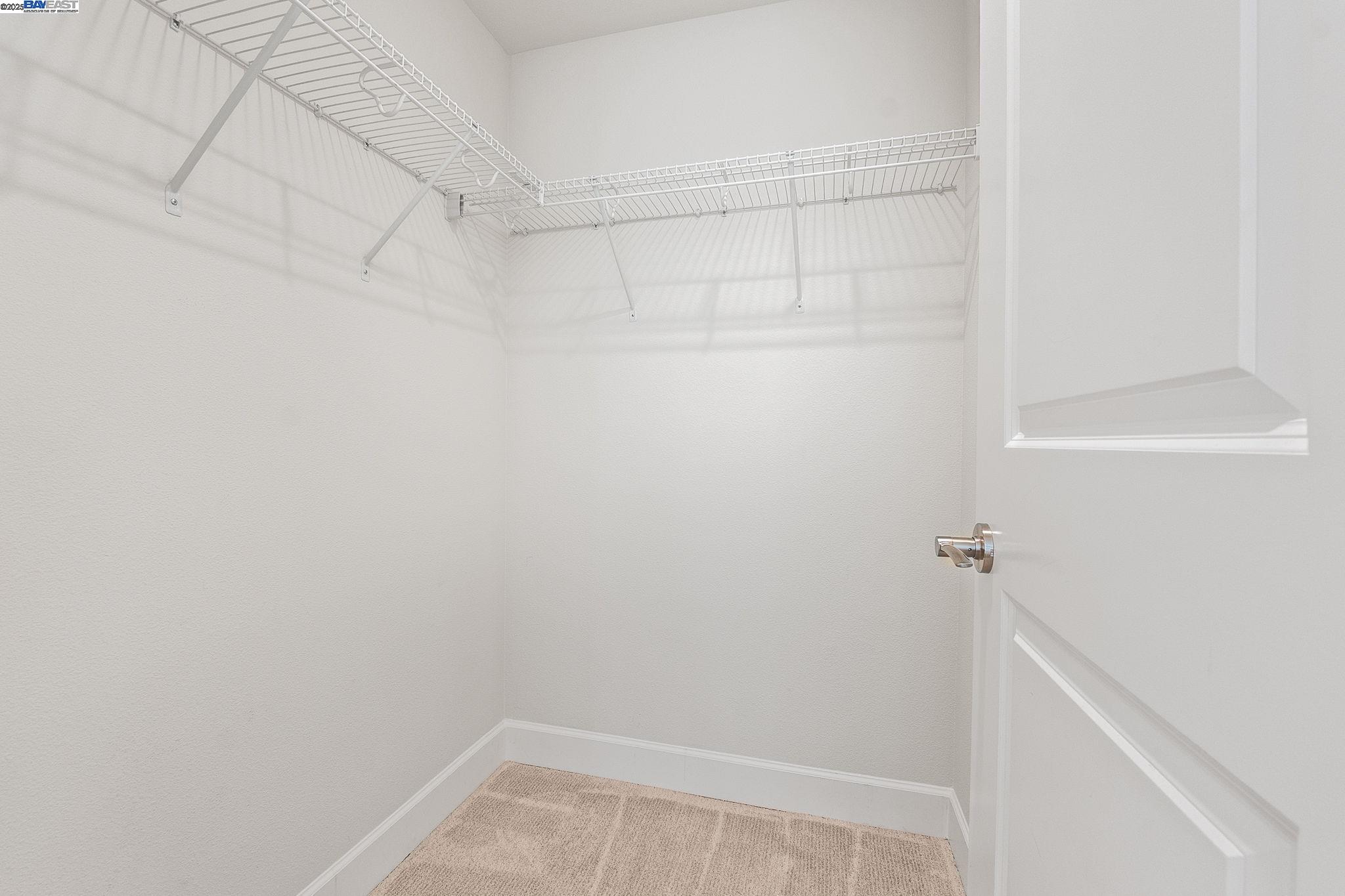 Photo #8: 41111402 Listing: Photo #8