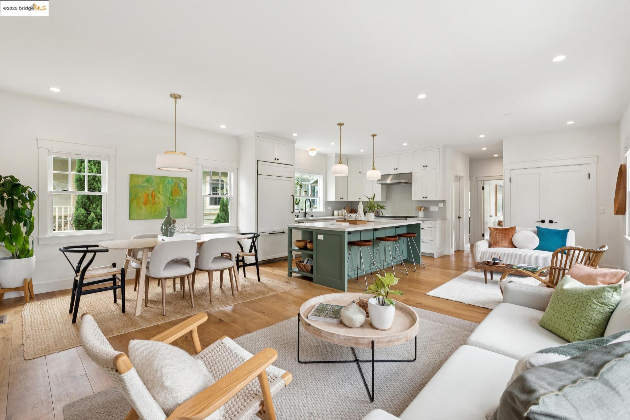 Detail Gallery Image 9 of 59 For 1630 Derby St, Berkeley,  CA 94703 - 5 Beds | 3/1 Baths