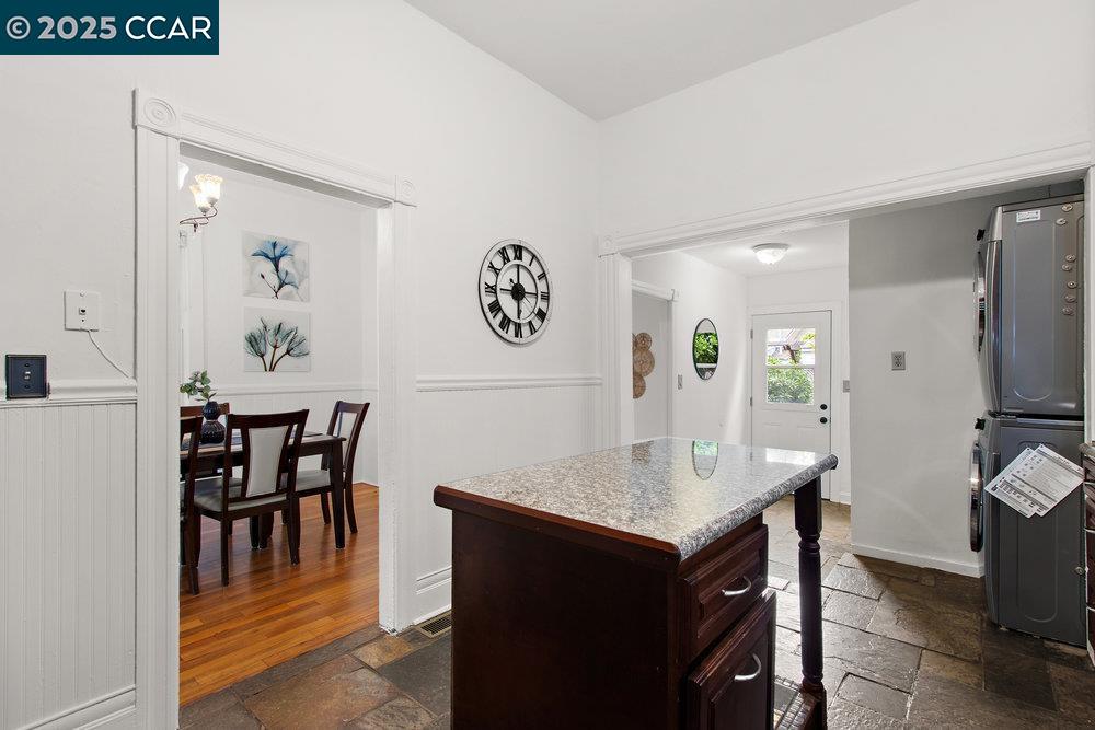 Detail Gallery Image 16 of 50 For 1613 Stanton St, Alameda,  CA 94501 - 3 Beds | 2 Baths
