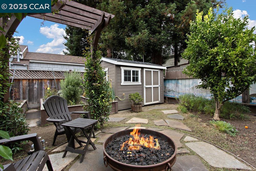 Detail Gallery Image 28 of 50 For 1613 Stanton St, Alameda,  CA 94501 - 3 Beds | 2 Baths