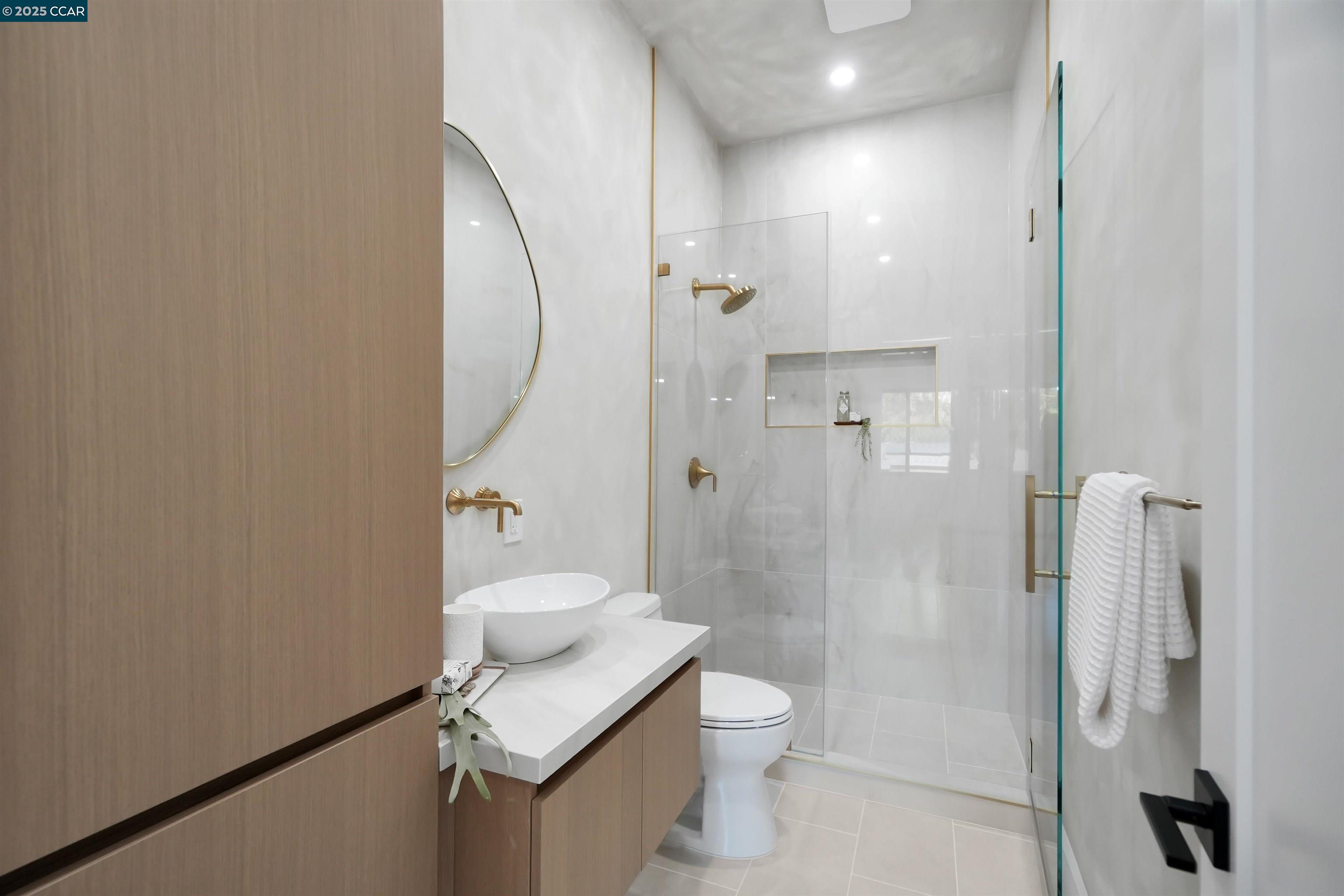 Detail Gallery Image 27 of 44 For 1080 Scots Ln, Walnut Creek,  CA 94596 - 6 Beds | 4/1 Baths