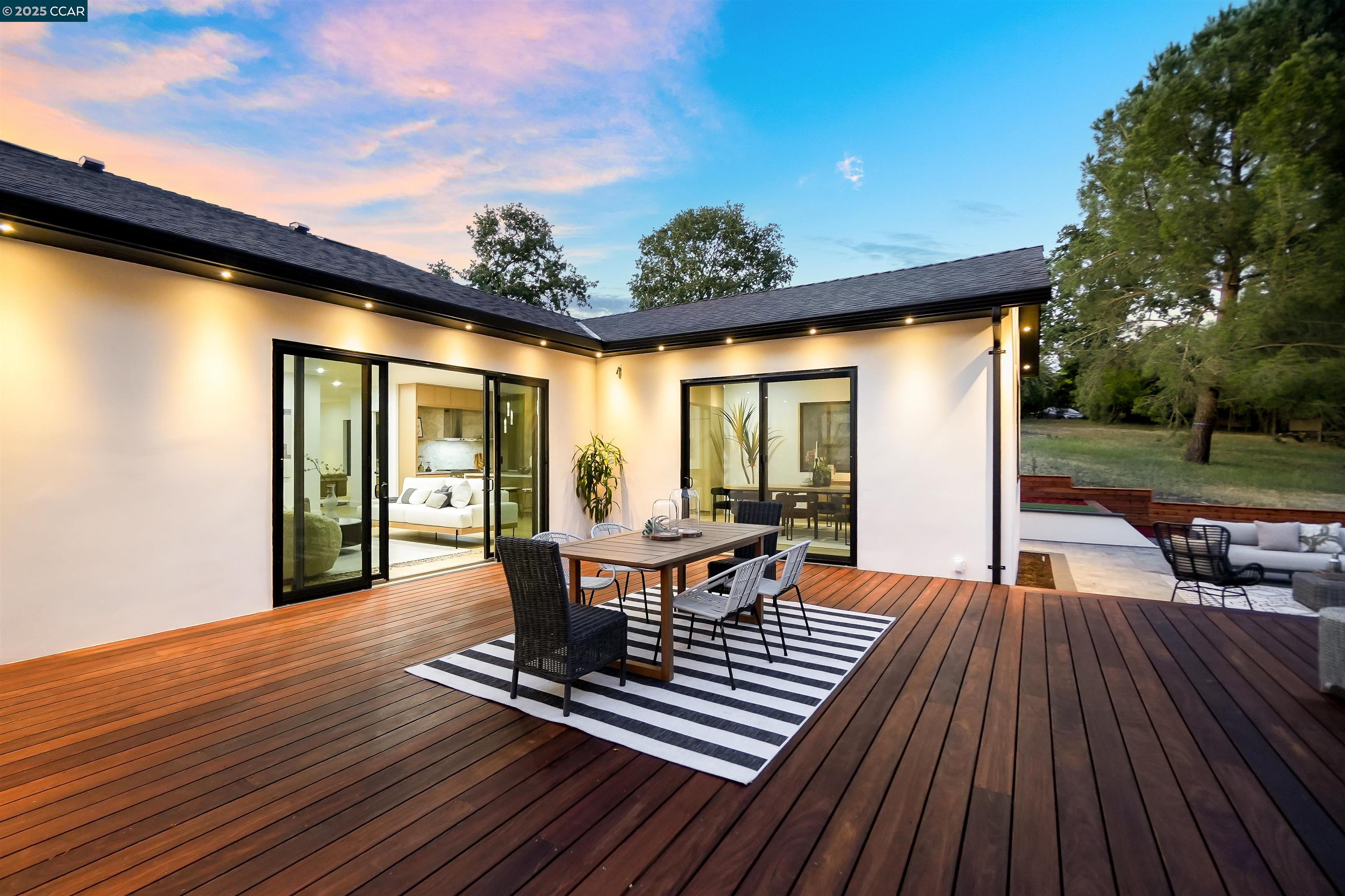 Detail Gallery Image 35 of 44 For 1080 Scots Ln, Walnut Creek,  CA 94596 - 6 Beds | 4/1 Baths