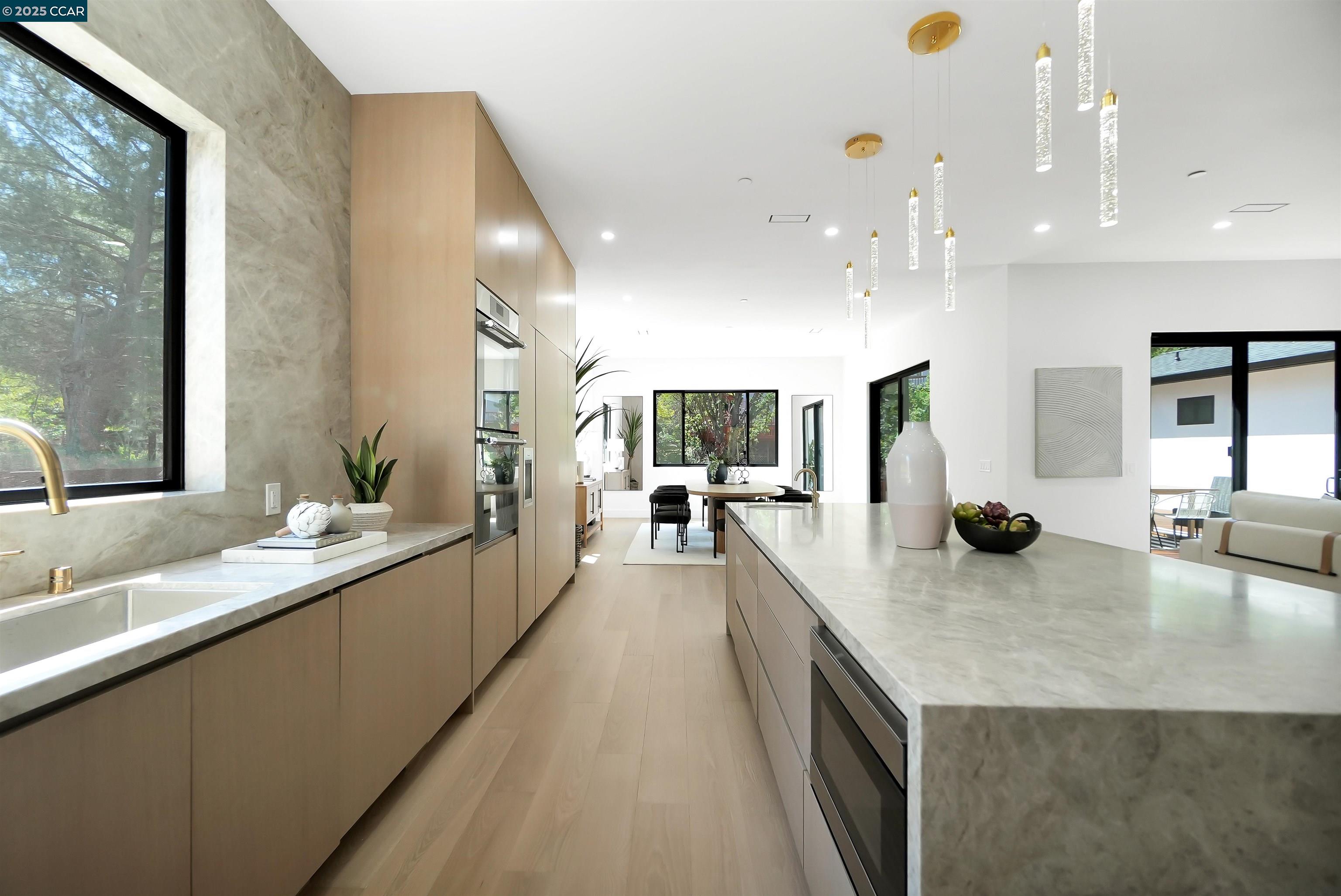 Detail Gallery Image 7 of 44 For 1080 Scots Ln, Walnut Creek,  CA 94596 - 6 Beds | 4/1 Baths