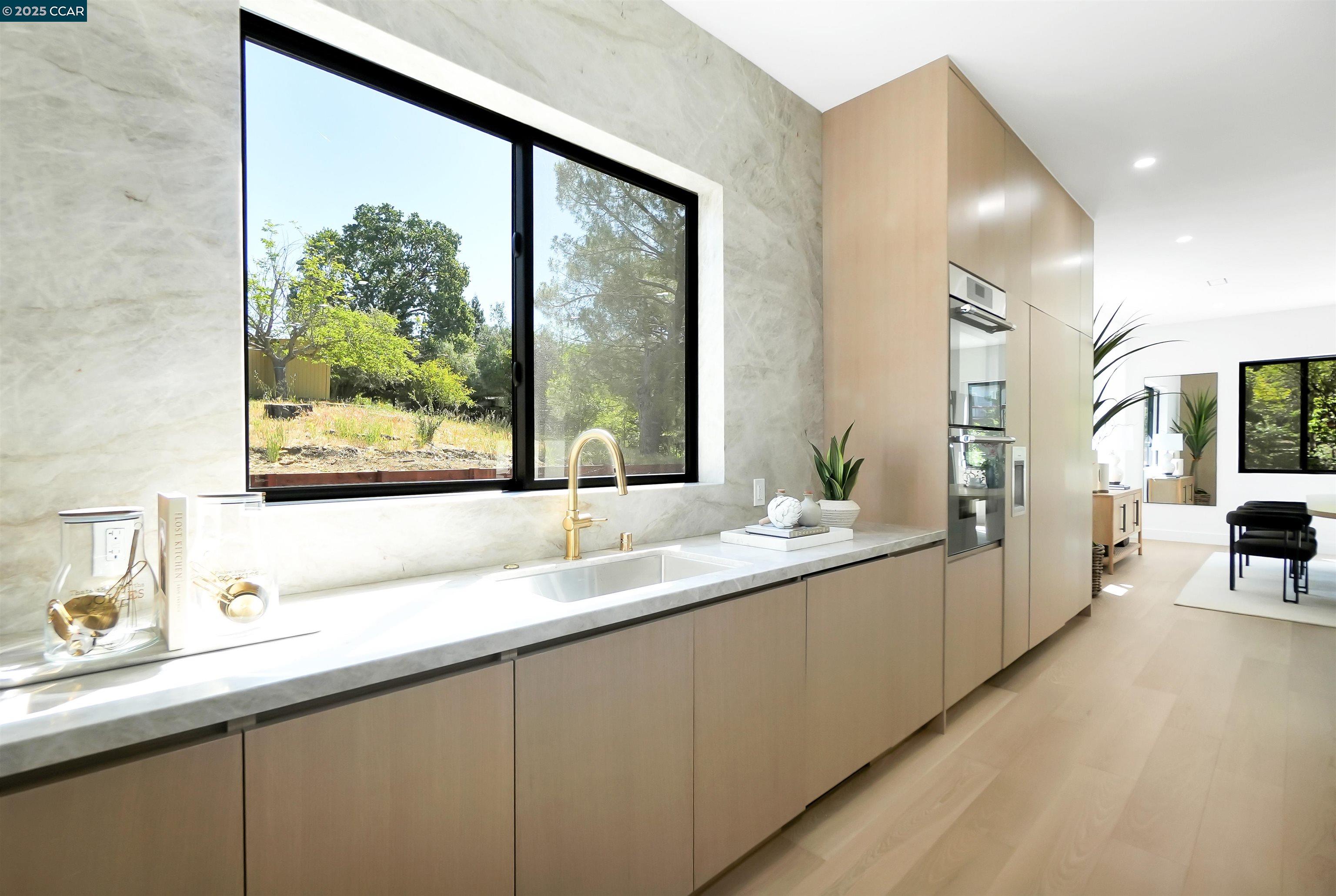 Detail Gallery Image 10 of 44 For 1080 Scots Ln, Walnut Creek,  CA 94596 - 6 Beds | 4/1 Baths