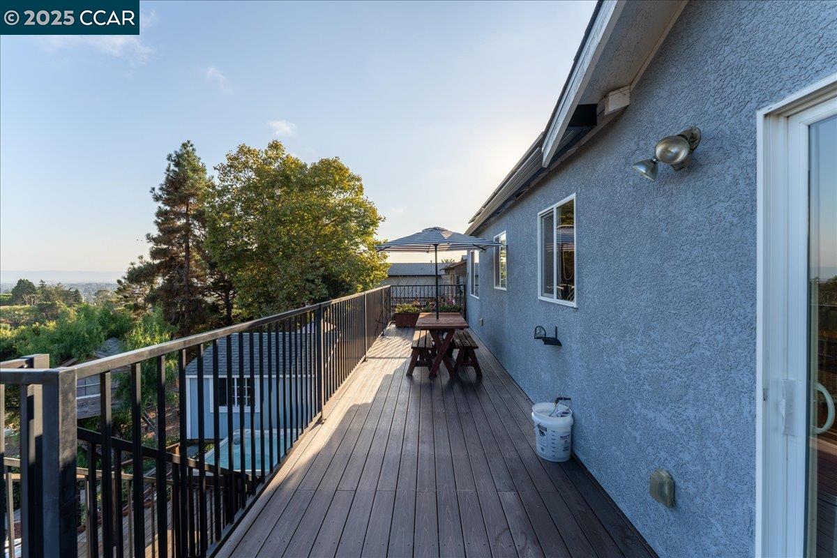 Detail Gallery Image 27 of 42 For 1236 Highland Blvd, Hayward,  CA 94542 - 3 Beds | 2 Baths