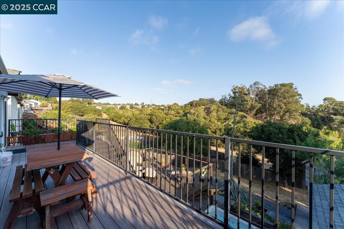 Detail Gallery Image 29 of 42 For 1236 Highland Blvd, Hayward,  CA 94542 - 3 Beds | 2 Baths