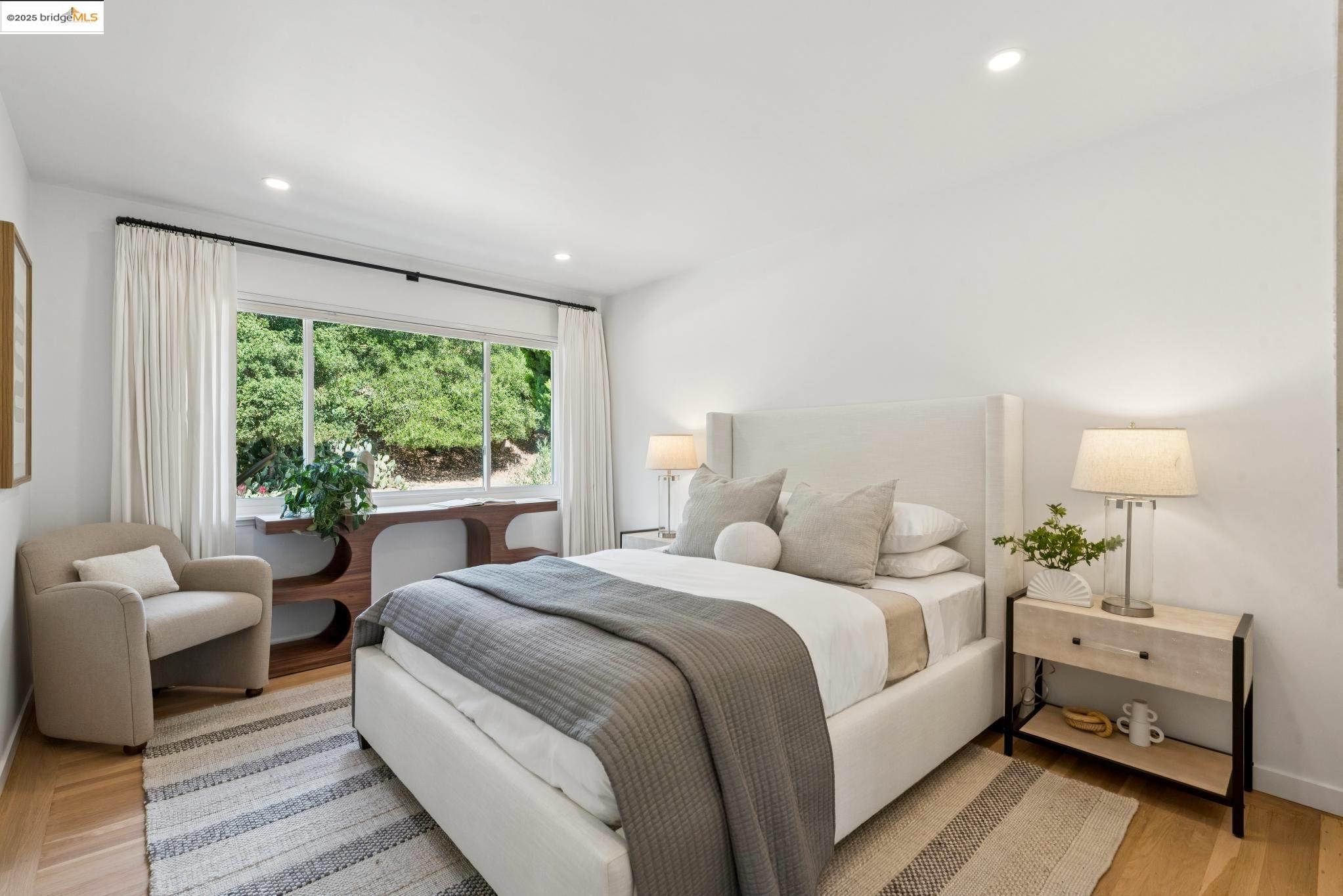 Detail Gallery Image 28 of 55 For 425 Creighton Way, Oakland,  CA 94619 - 4 Beds | 2 Baths