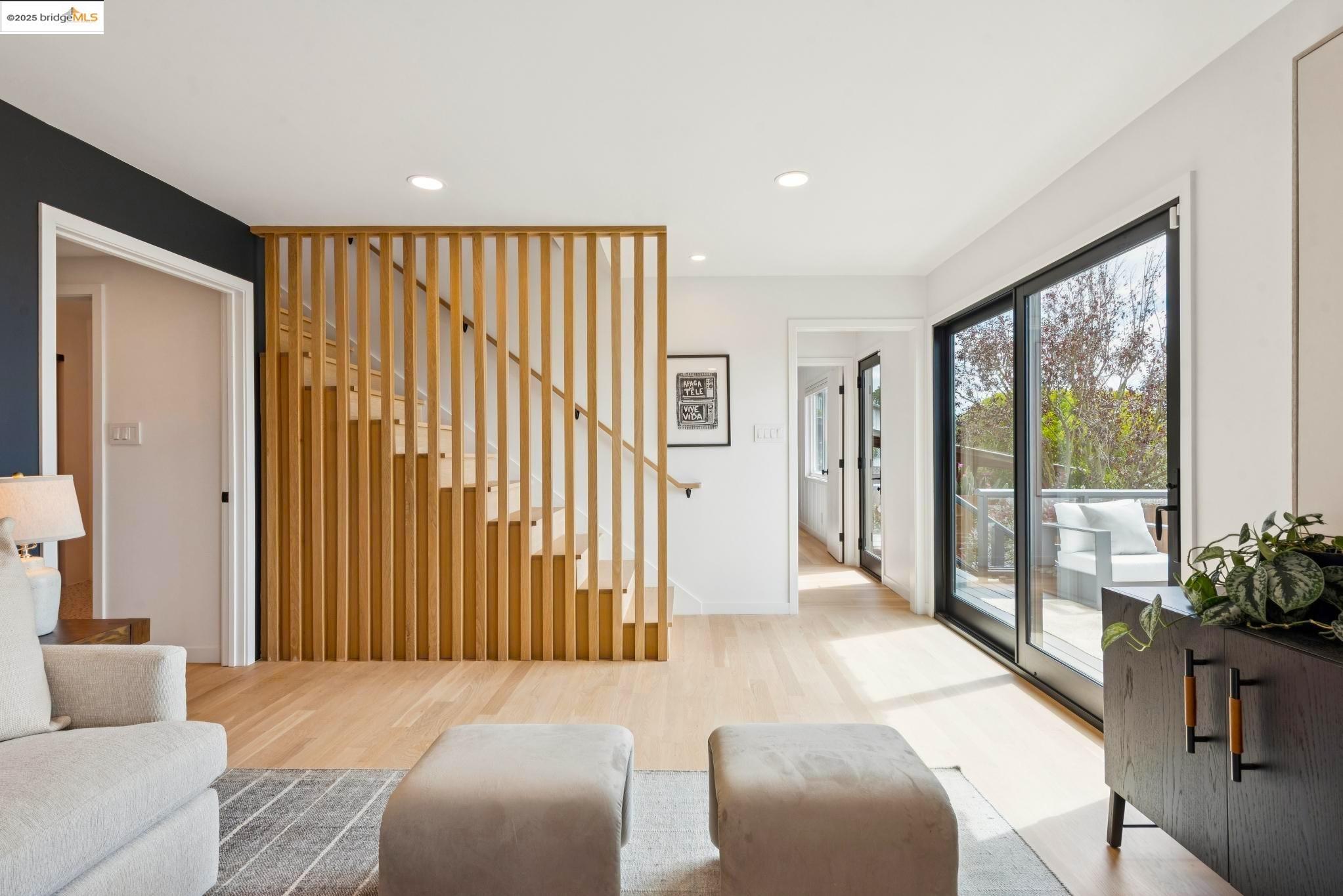 Detail Gallery Image 30 of 55 For 425 Creighton Way, Oakland,  CA 94619 - 4 Beds | 2 Baths