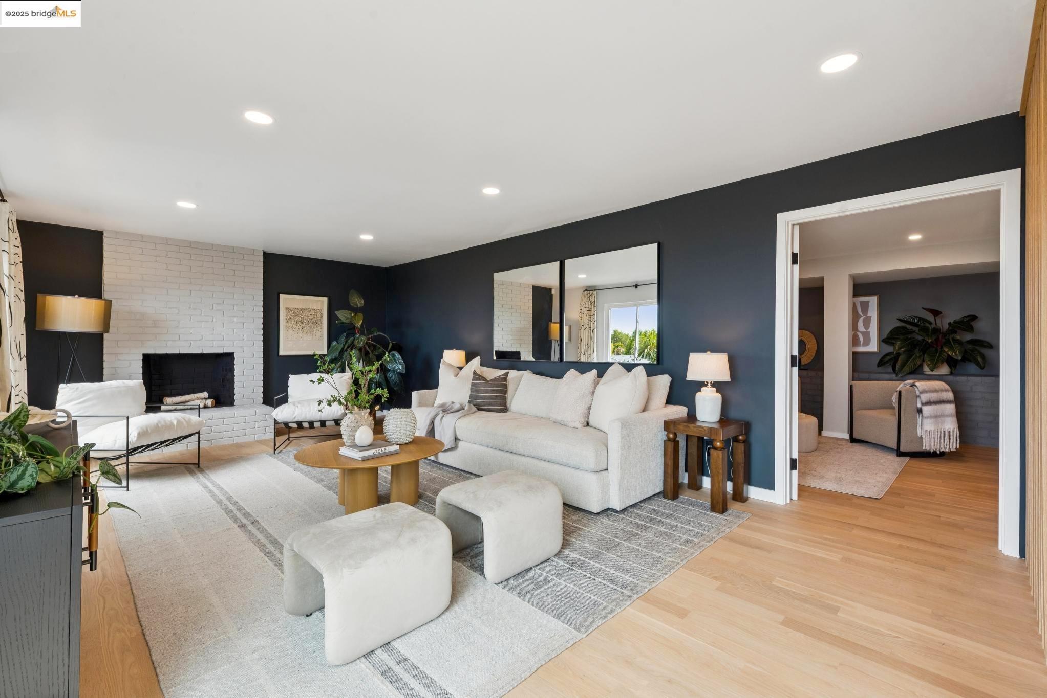 Detail Gallery Image 32 of 55 For 425 Creighton Way, Oakland,  CA 94619 - 4 Beds | 2 Baths
