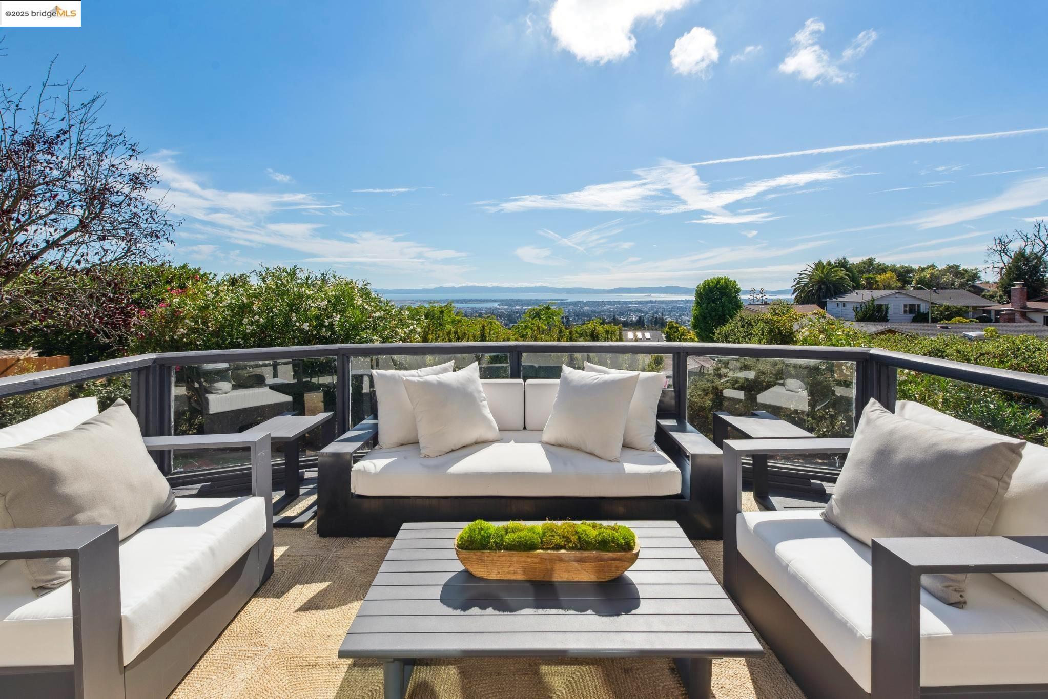 Detail Gallery Image 46 of 55 For 425 Creighton Way, Oakland,  CA 94619 - 4 Beds | 2 Baths