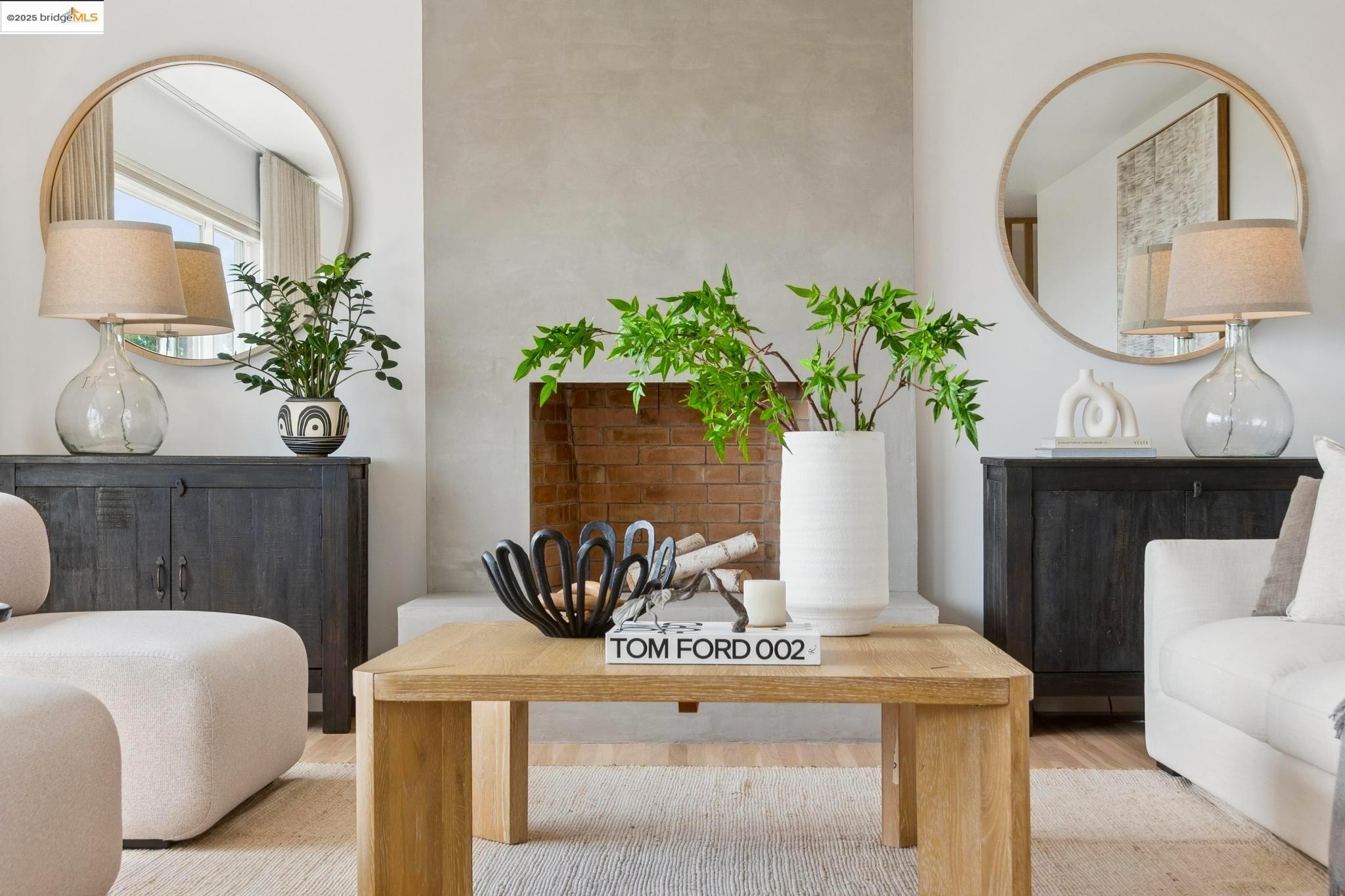 Detail Gallery Image 6 of 55 For 425 Creighton Way, Oakland,  CA 94619 - 4 Beds | 2 Baths