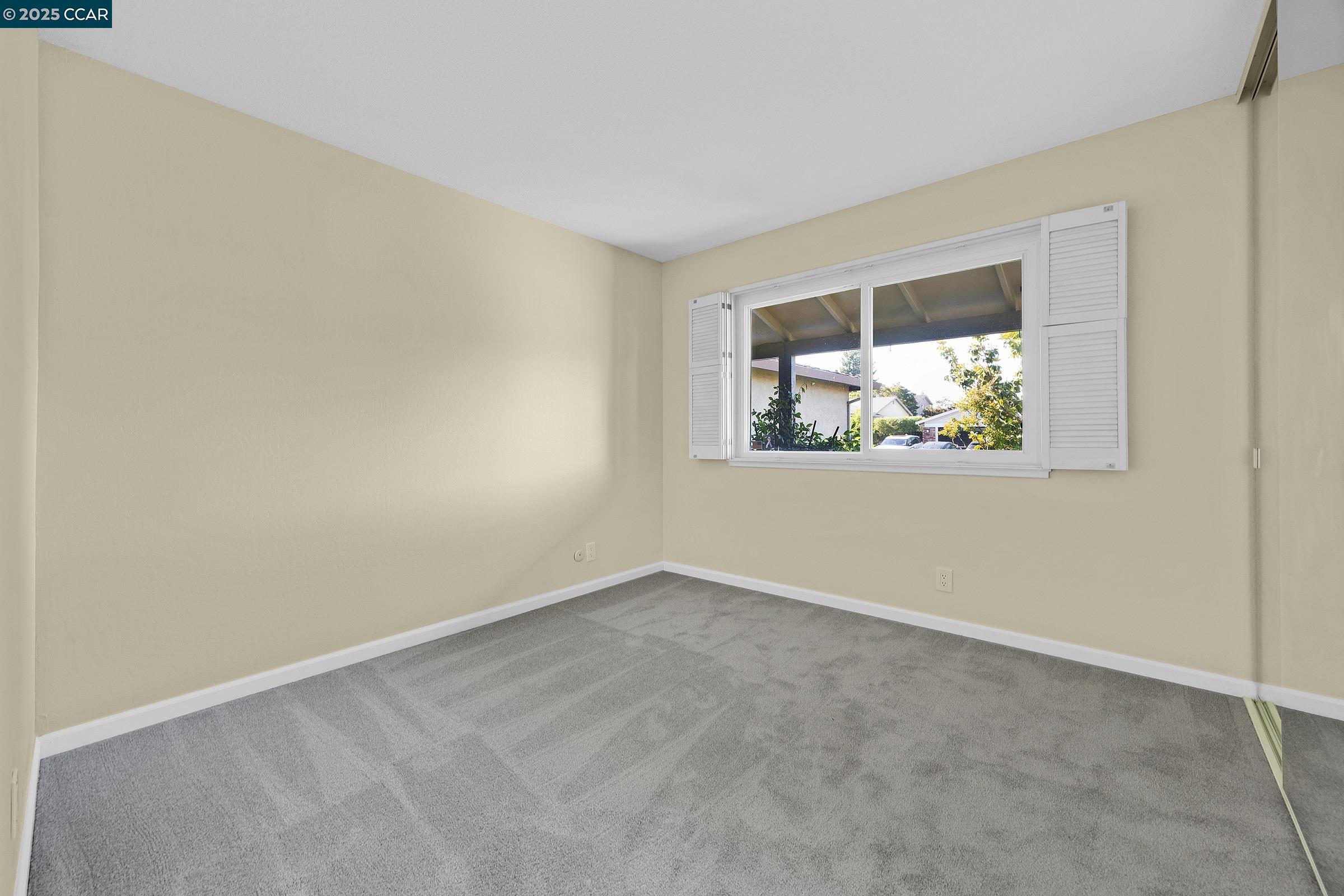 Detail Gallery Image 15 of 20 For 1422 Flintwood Ct, Martinez,  CA 94553 - 3 Beds | 2 Baths