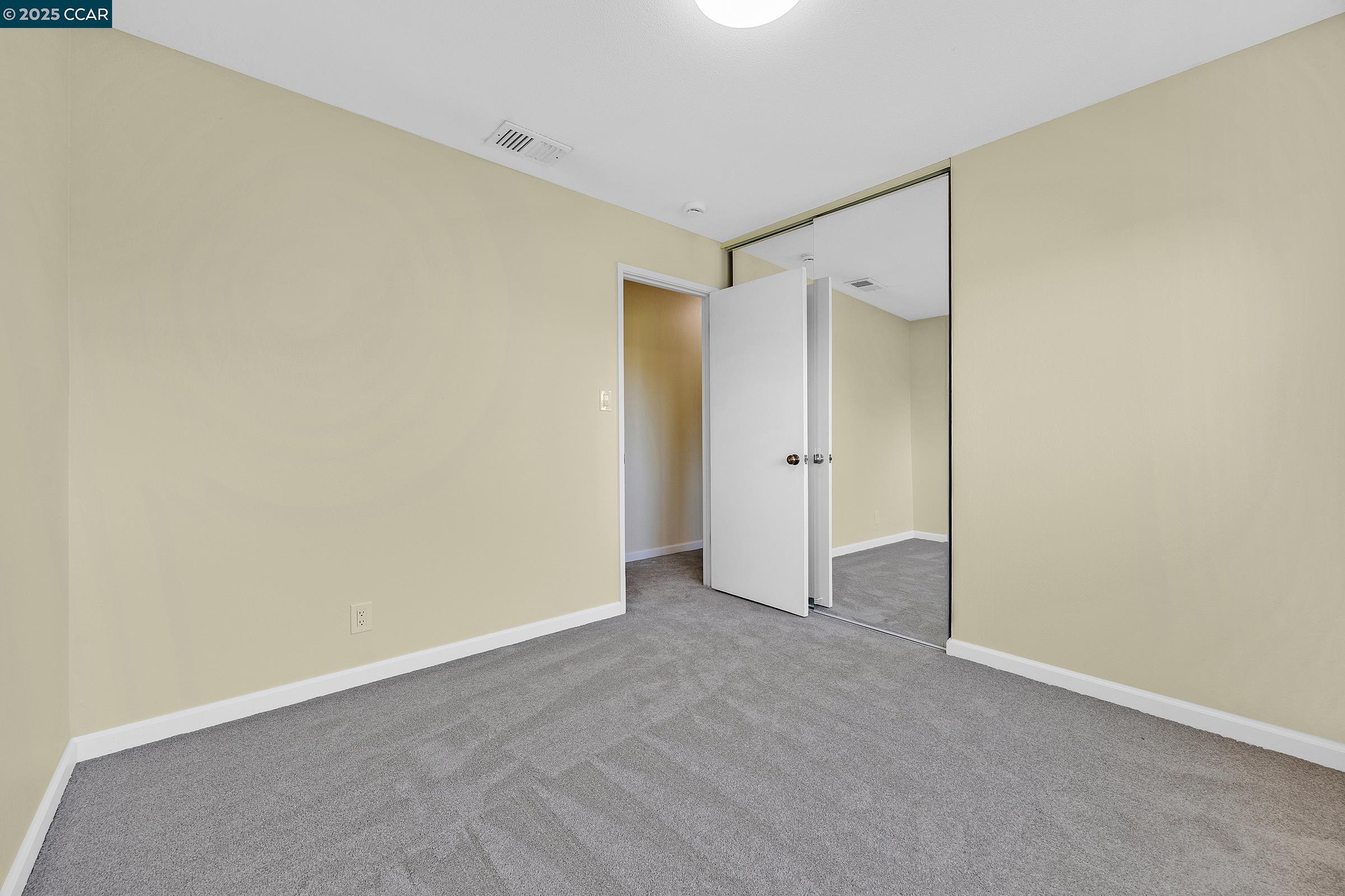 Detail Gallery Image 17 of 20 For 1422 Flintwood Ct, Martinez,  CA 94553 - 3 Beds | 2 Baths