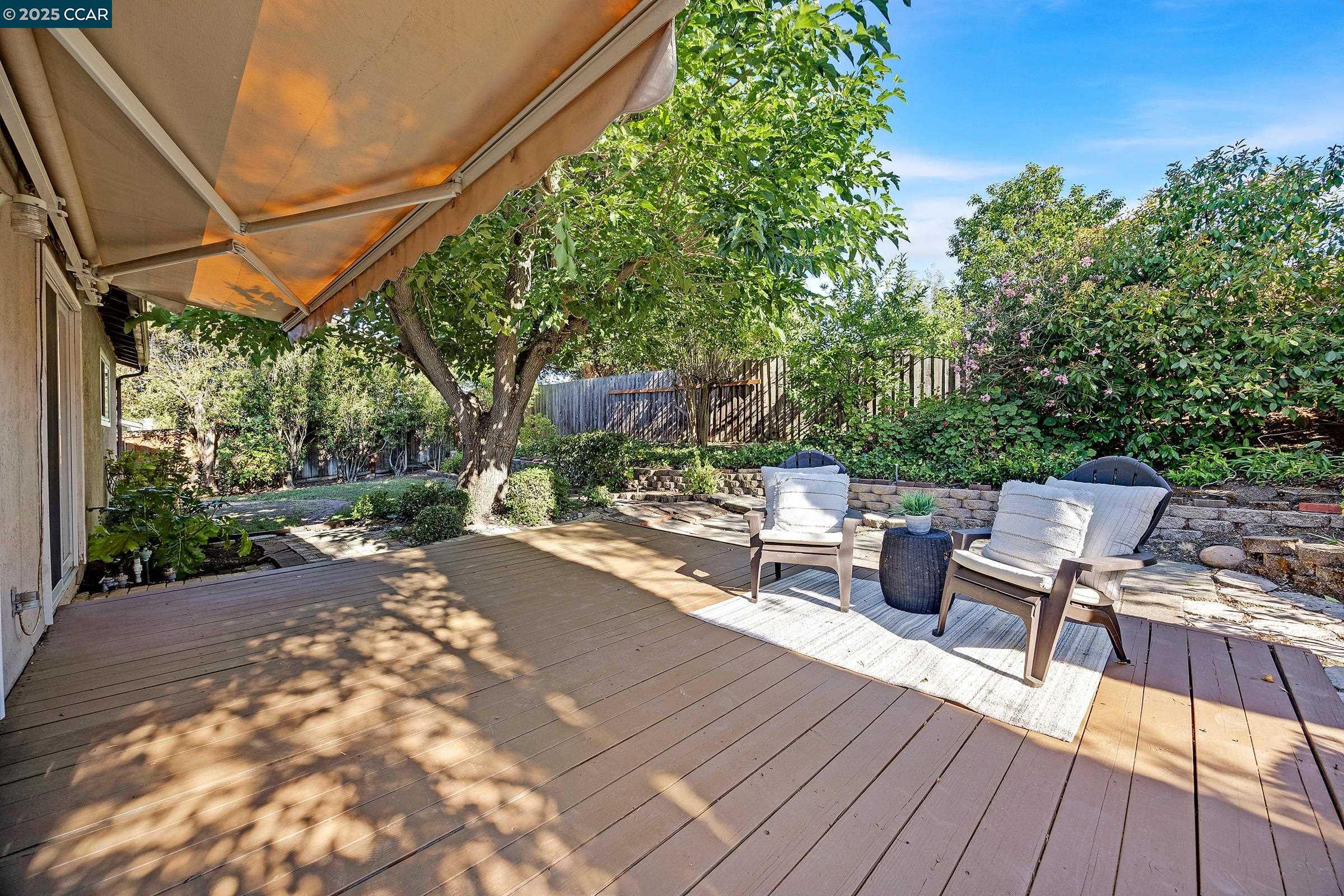 Detail Gallery Image 18 of 20 For 1422 Flintwood Ct, Martinez,  CA 94553 - 3 Beds | 2 Baths