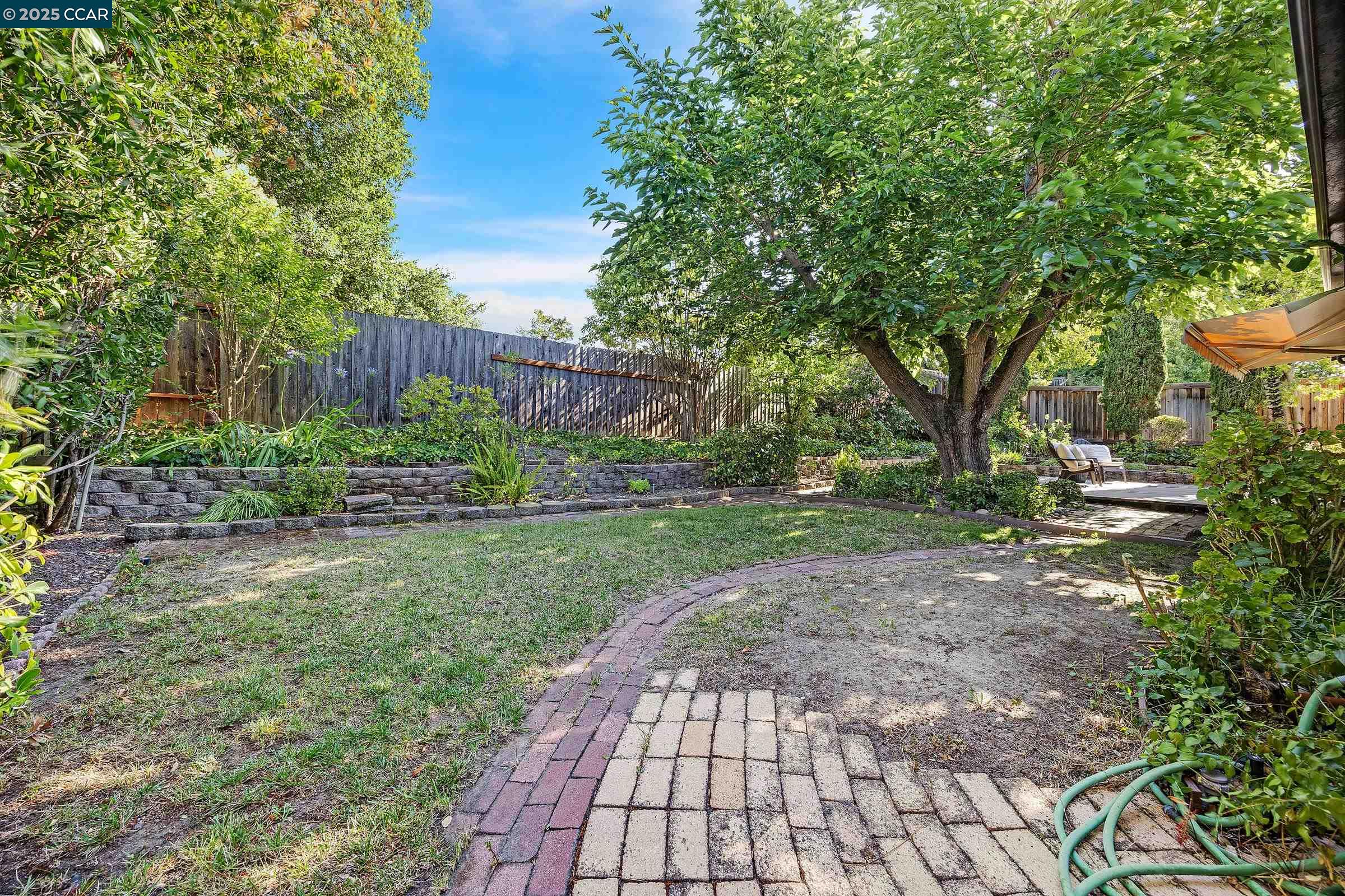 Detail Gallery Image 20 of 20 For 1422 Flintwood Ct, Martinez,  CA 94553 - 3 Beds | 2 Baths