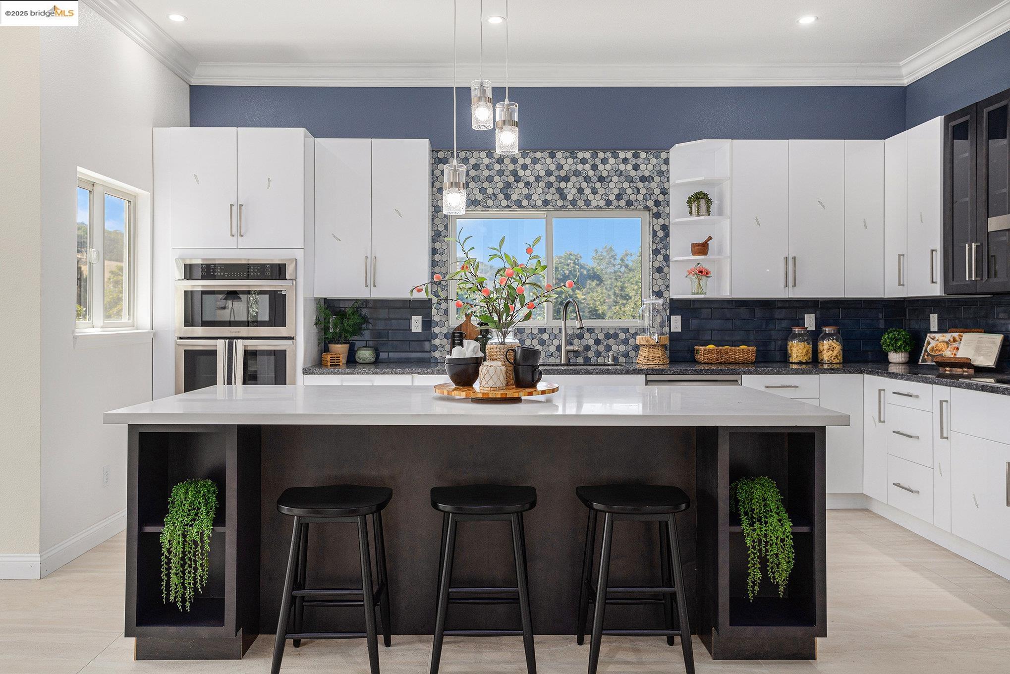 Detail Gallery Image 19 of 60 For 130 Arbor View Ln, Lafayette,  CA 94549 - 5 Beds | 4/1 Baths