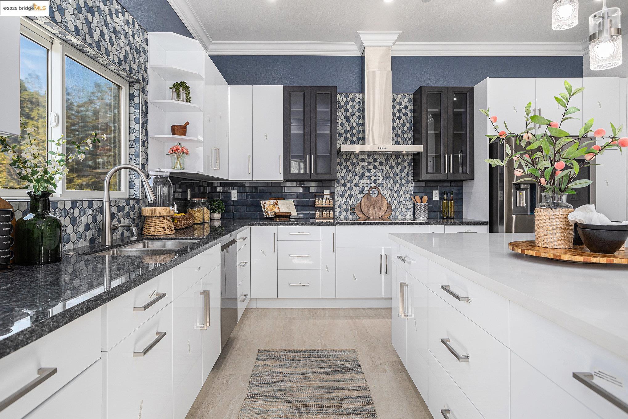 Detail Gallery Image 24 of 60 For 130 Arbor View Ln, Lafayette,  CA 94549 - 5 Beds | 4/1 Baths