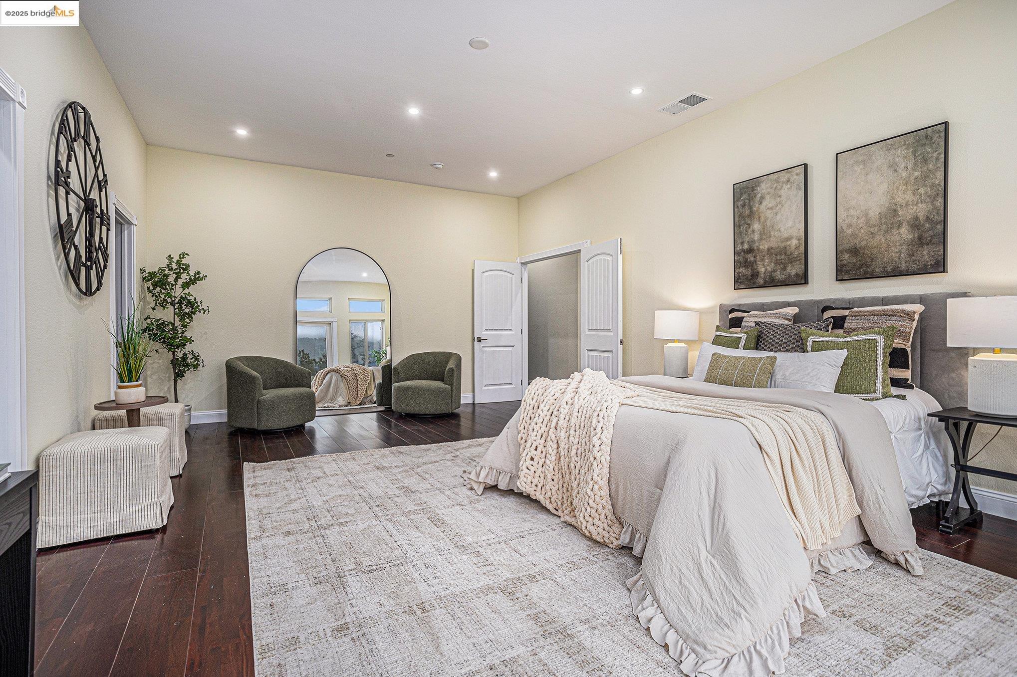 Detail Gallery Image 27 of 60 For 130 Arbor View Ln, Lafayette,  CA 94549 - 5 Beds | 4/1 Baths