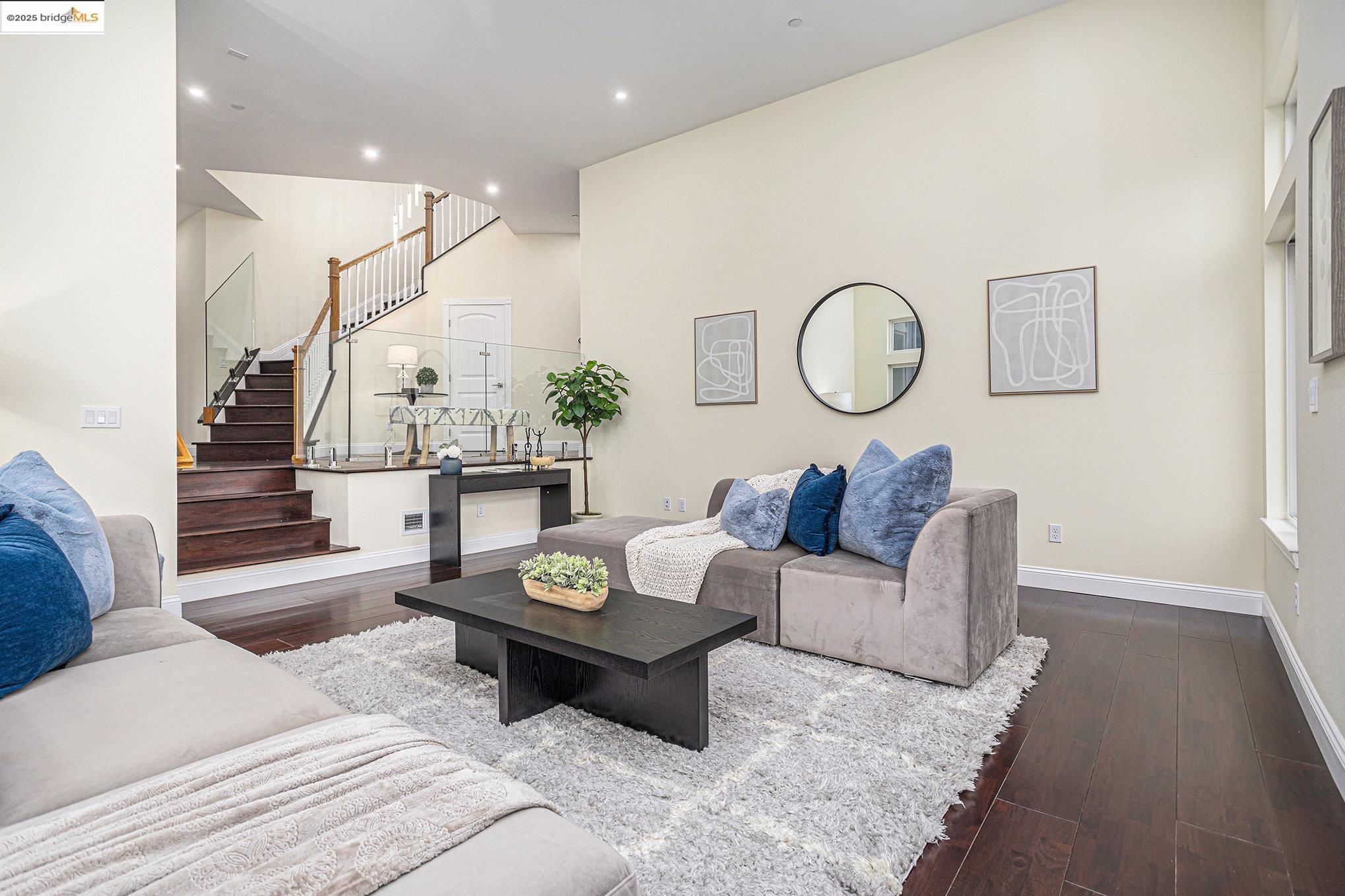 Detail Gallery Image 34 of 60 For 130 Arbor View Ln, Lafayette,  CA 94549 - 5 Beds | 4/1 Baths