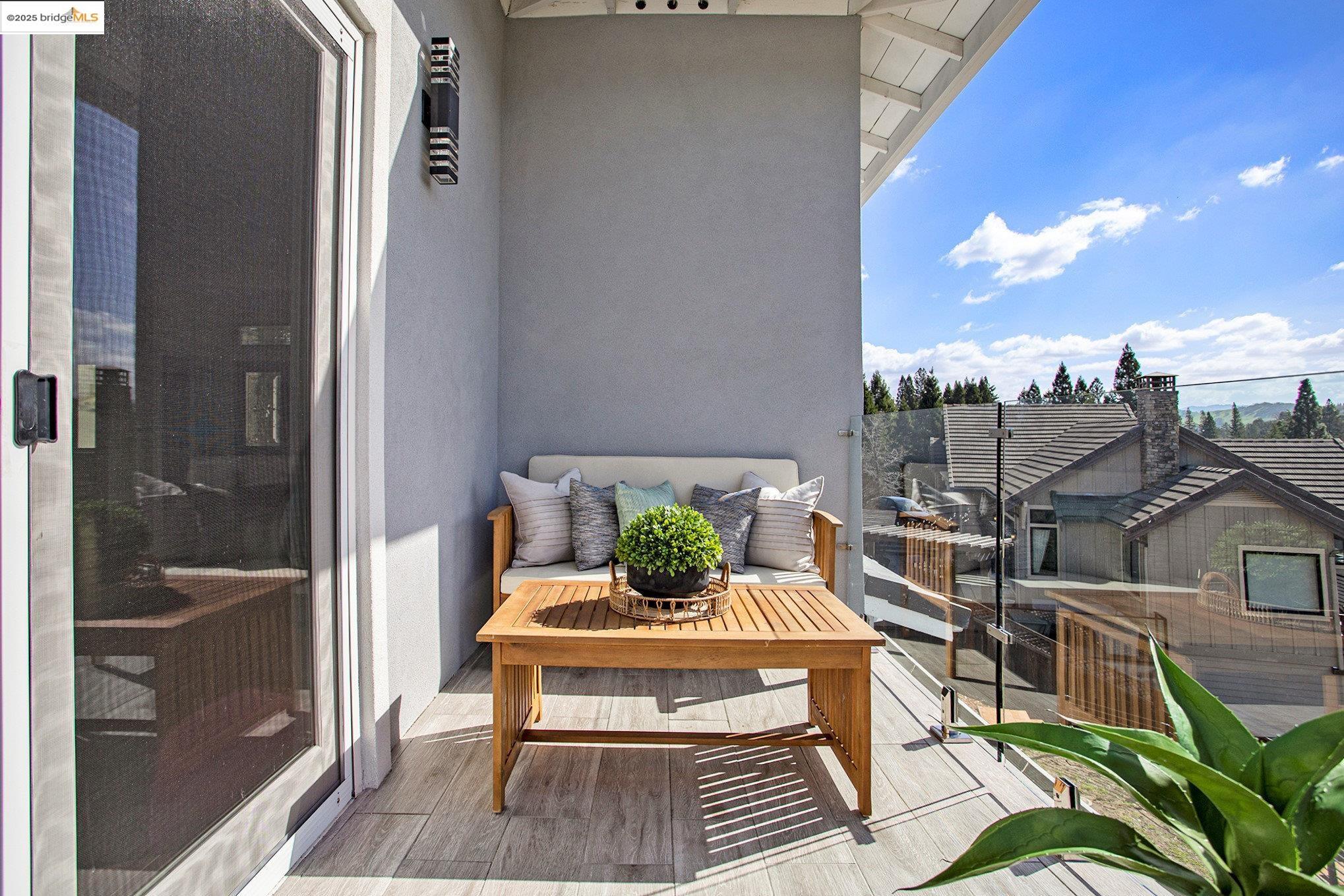 Detail Gallery Image 46 of 60 For 130 Arbor View Ln, Lafayette,  CA 94549 - 5 Beds | 4/1 Baths