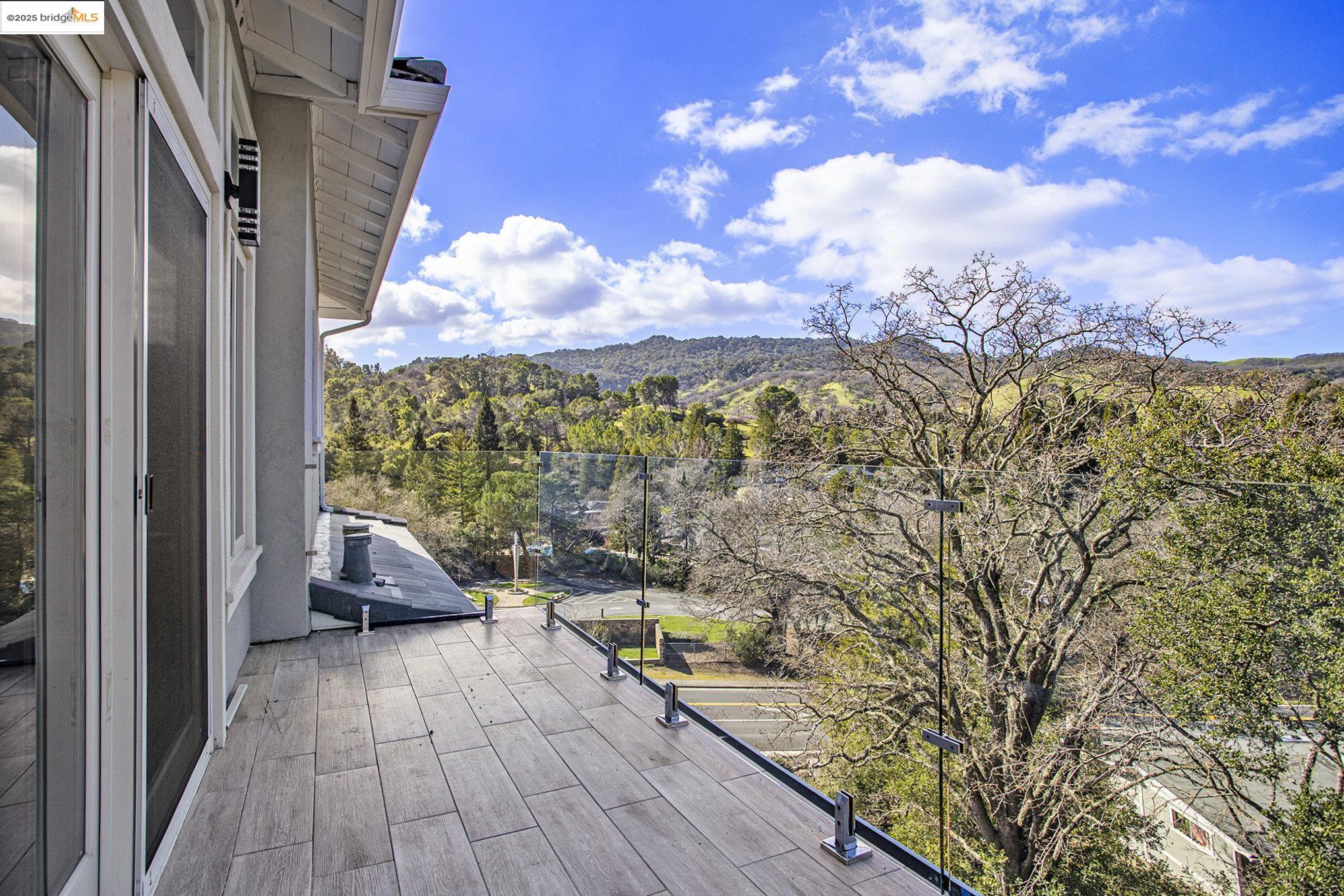 Detail Gallery Image 53 of 60 For 130 Arbor View Ln, Lafayette,  CA 94549 - 5 Beds | 4/1 Baths