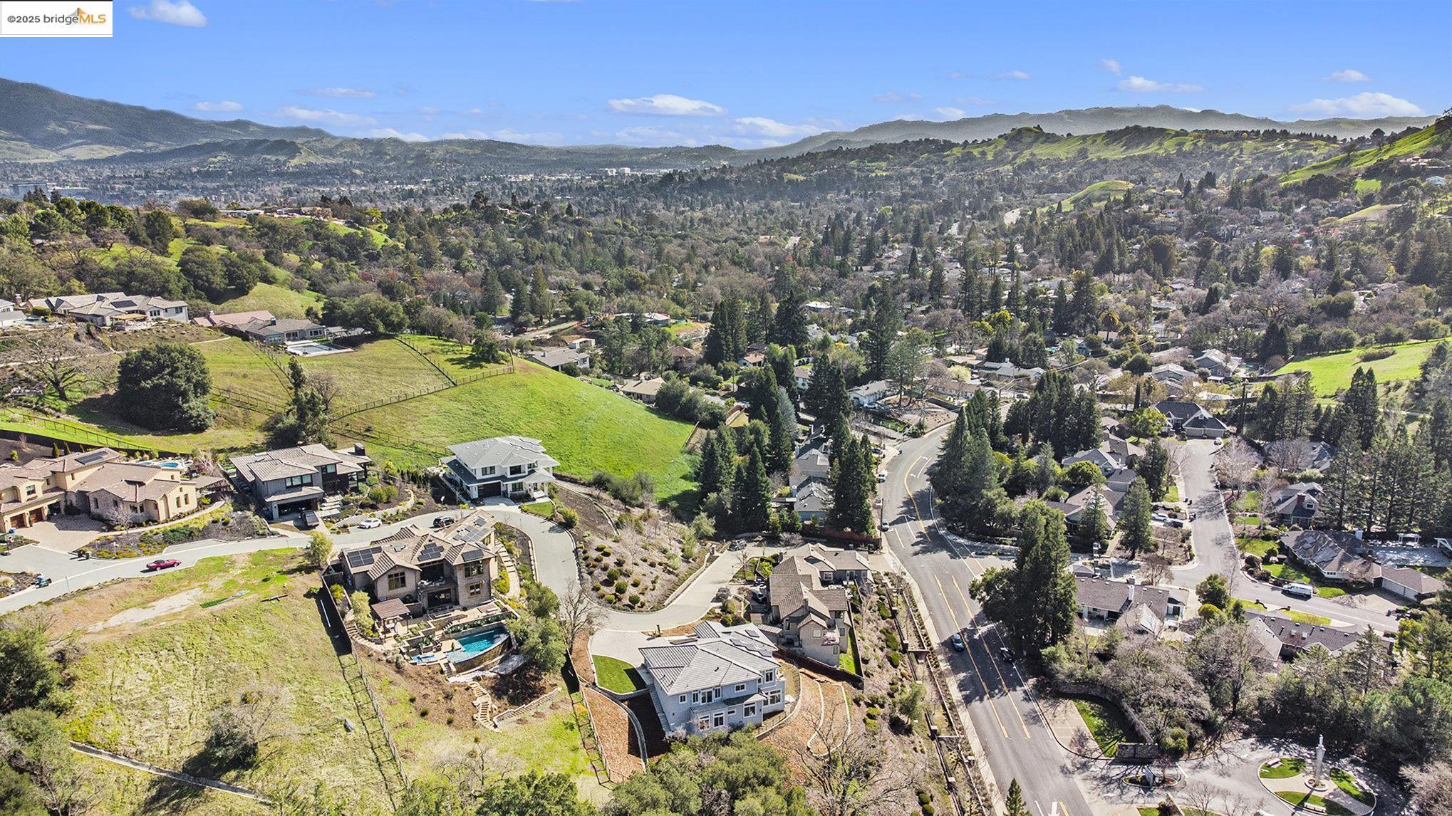 Detail Gallery Image 56 of 60 For 130 Arbor View Ln, Lafayette,  CA 94549 - 5 Beds | 4/1 Baths