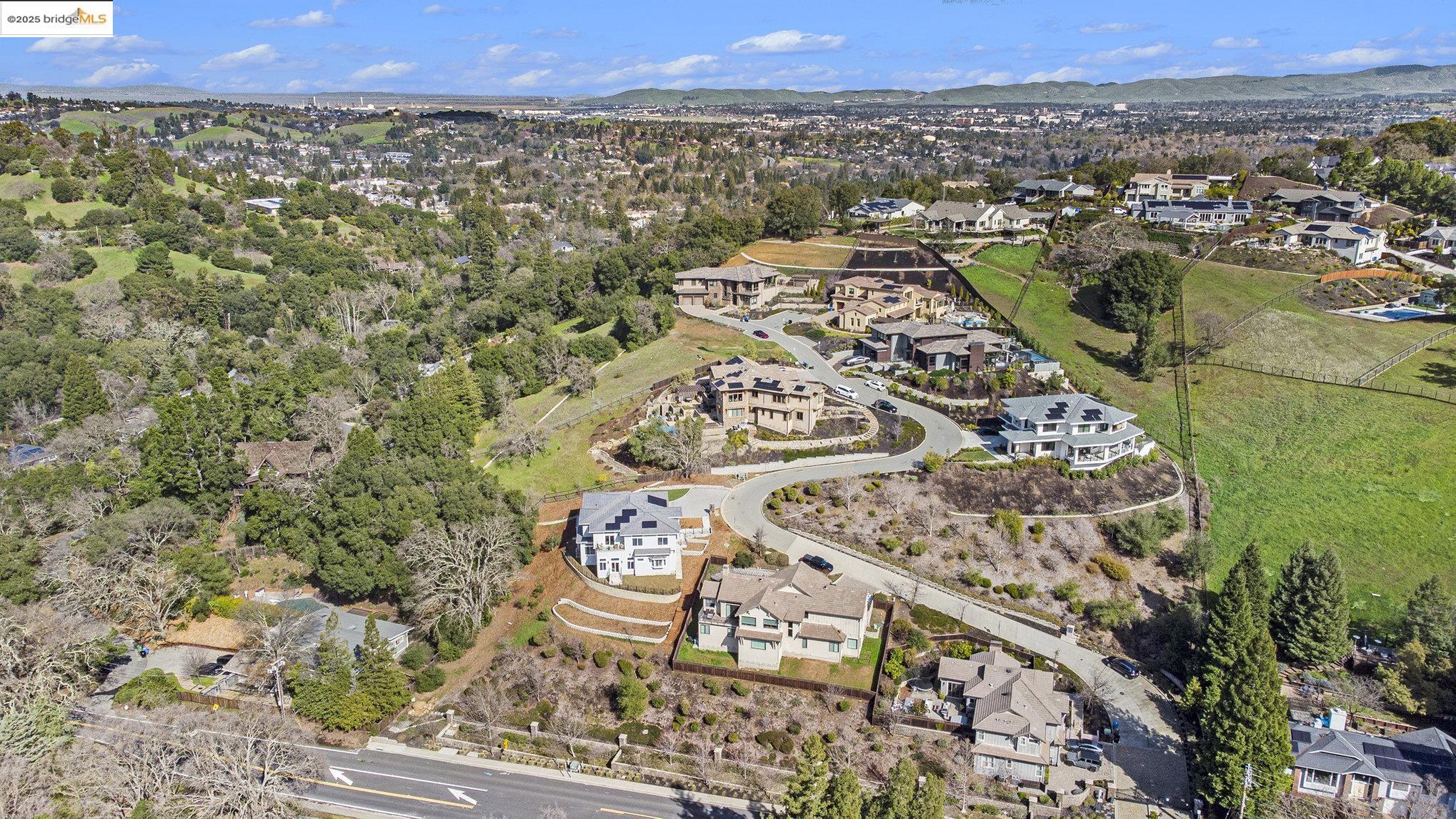 Detail Gallery Image 57 of 60 For 130 Arbor View Ln, Lafayette,  CA 94549 - 5 Beds | 4/1 Baths