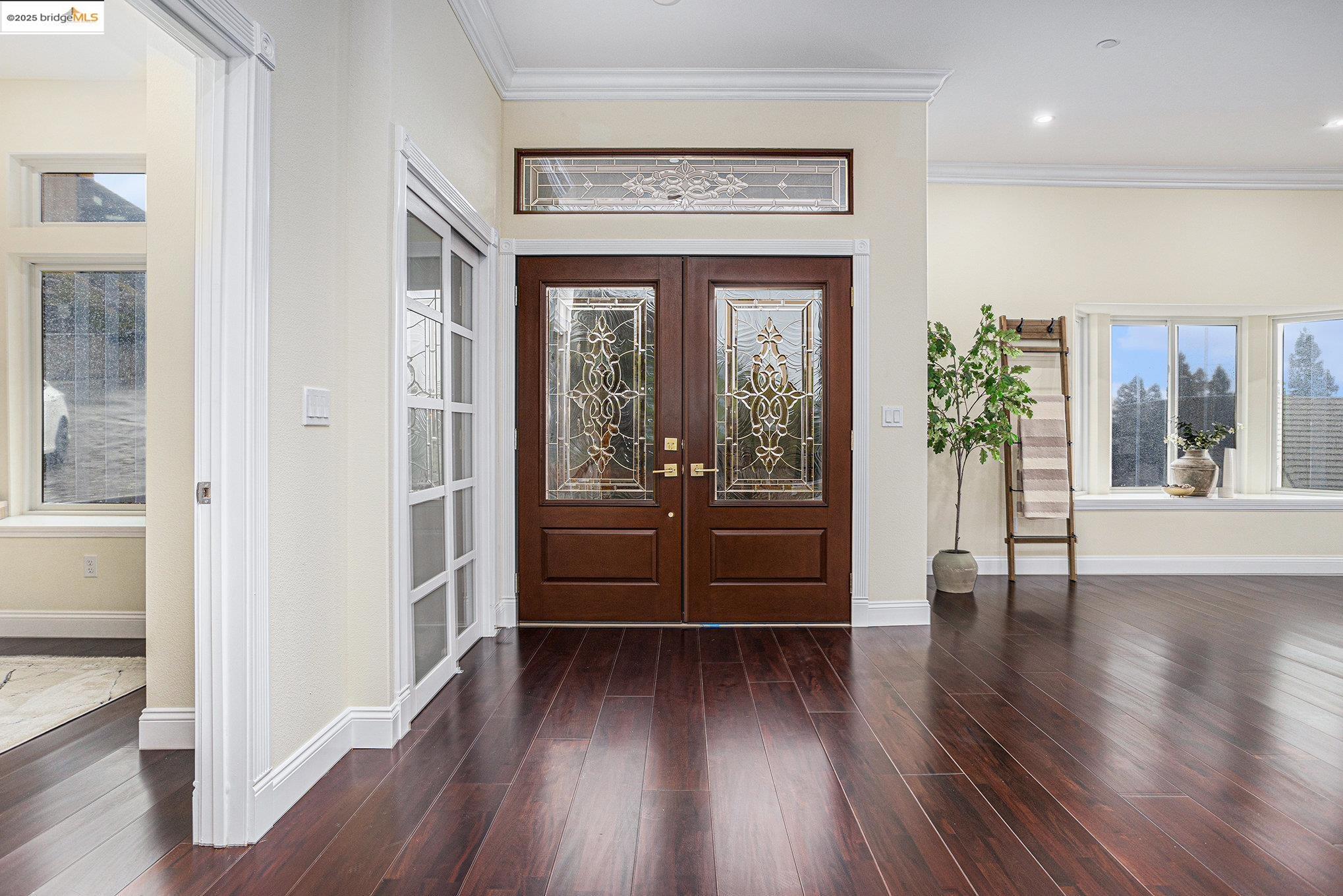 Detail Gallery Image 4 of 53 For 130 Arbor View Ln, Lafayette,  CA 94549 - 5 Beds | 4/1 Baths