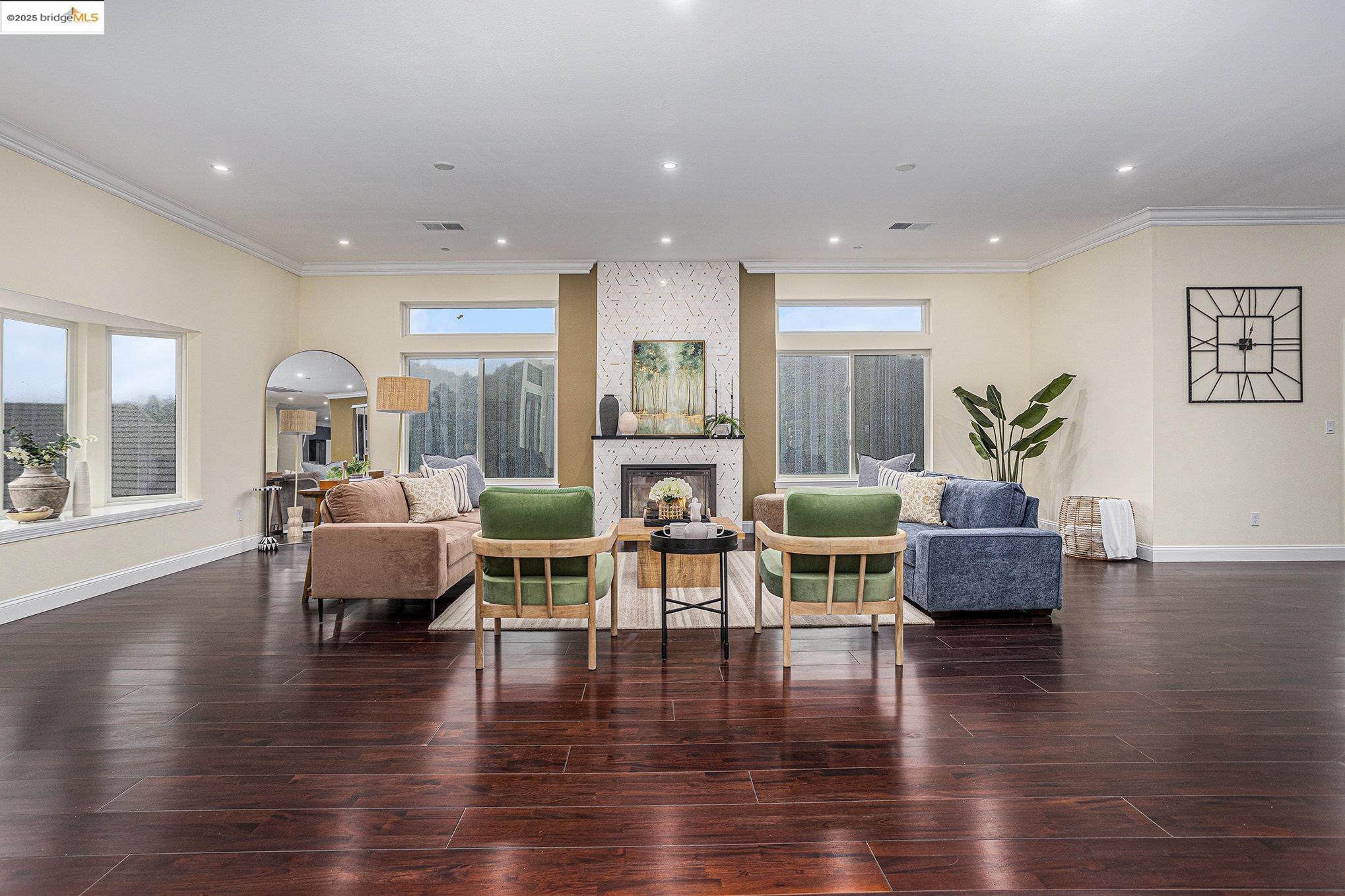Detail Gallery Image 5 of 53 For 130 Arbor View Ln, Lafayette,  CA 94549 - 5 Beds | 4/1 Baths
