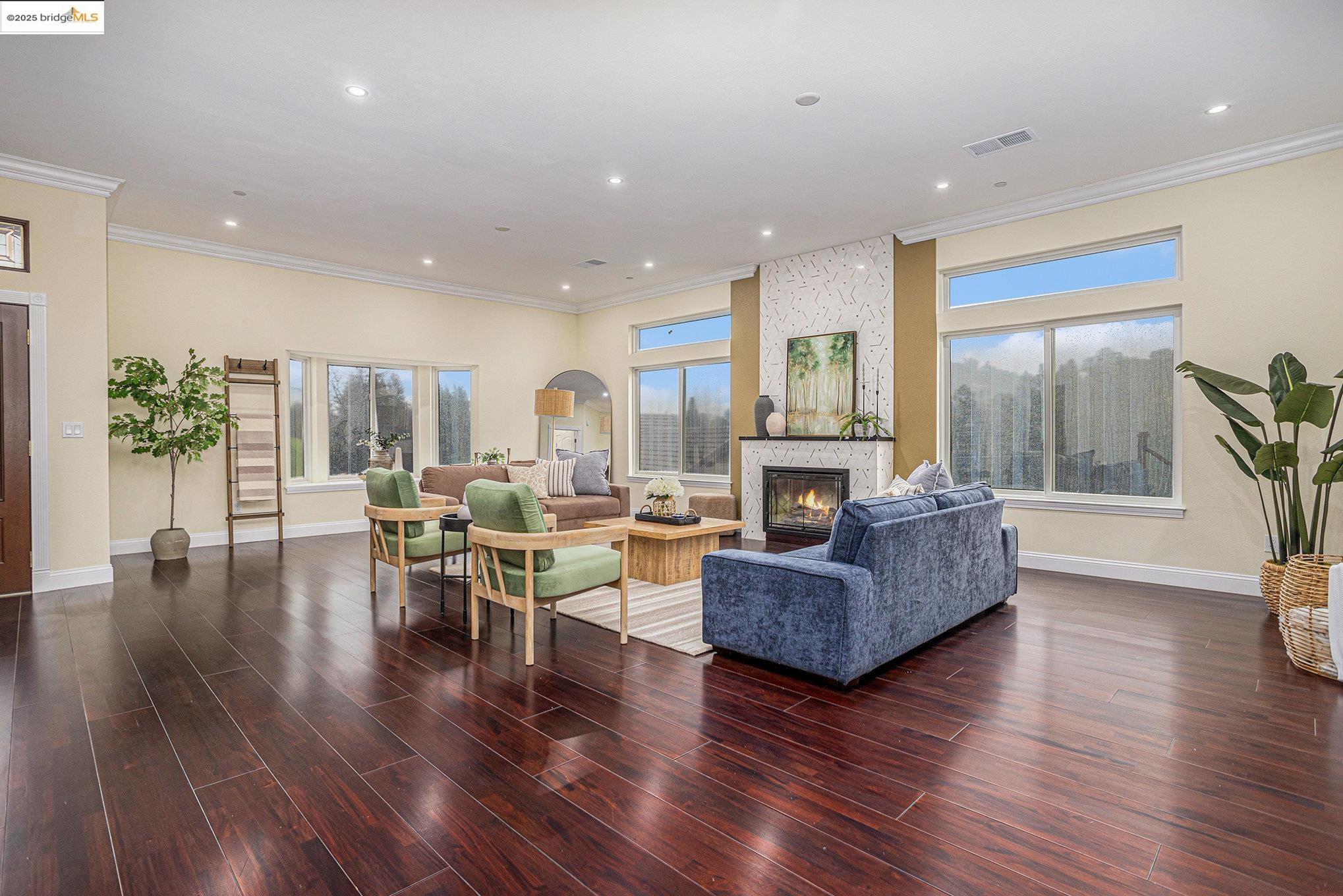 Detail Gallery Image 6 of 53 For 130 Arbor View Ln, Lafayette,  CA 94549 - 5 Beds | 4/1 Baths