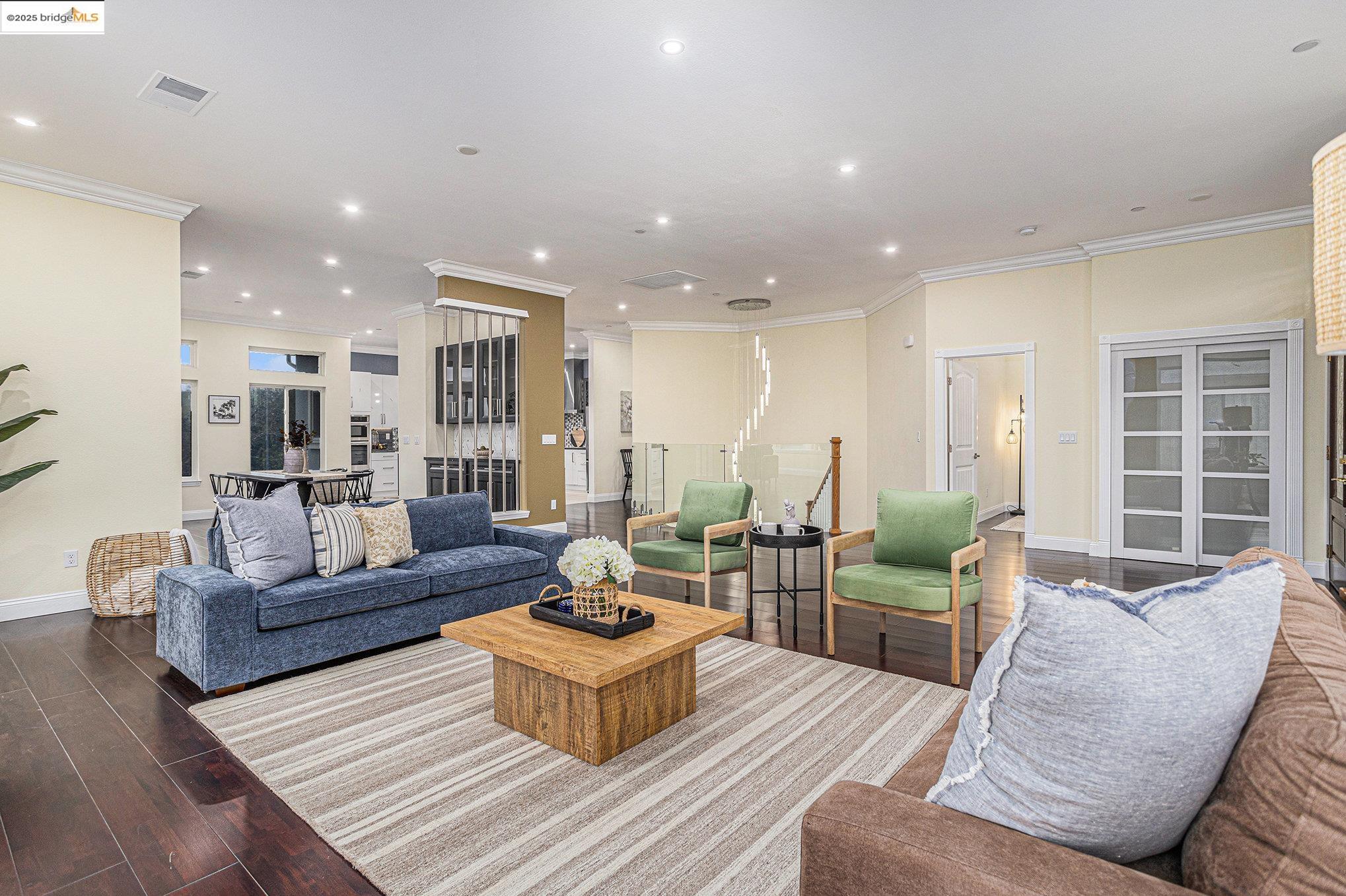 Detail Gallery Image 7 of 53 For 130 Arbor View Ln, Lafayette,  CA 94549 - 5 Beds | 4/1 Baths