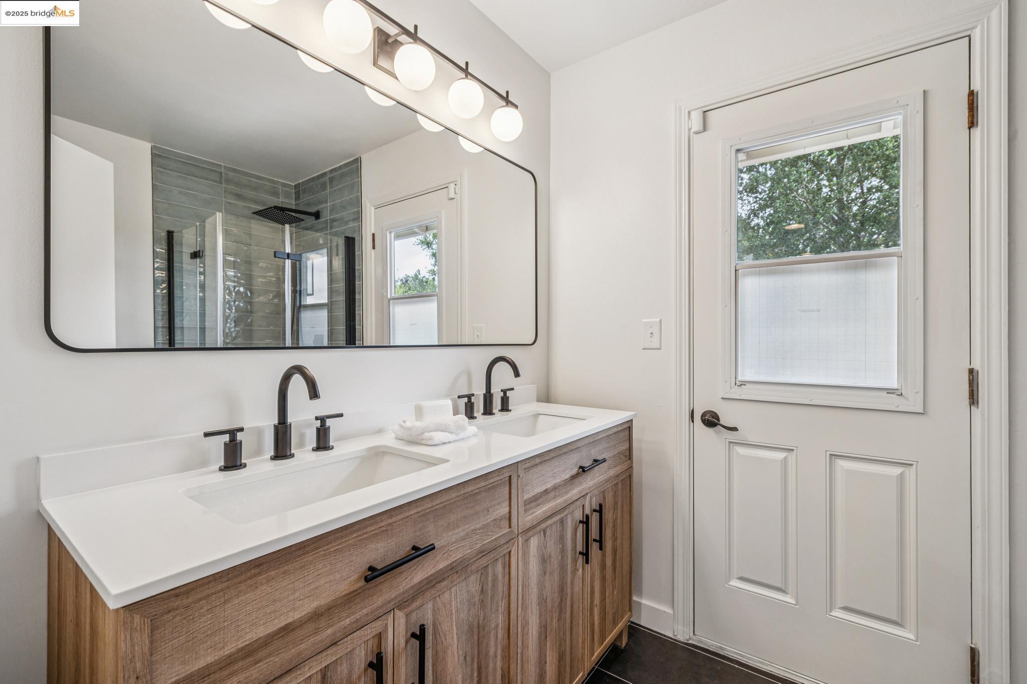 Detail Gallery Image 34 of 60 For 32 Pacer Pl., Walnut Creek,  CA 94596 - 3 Beds | 2 Baths