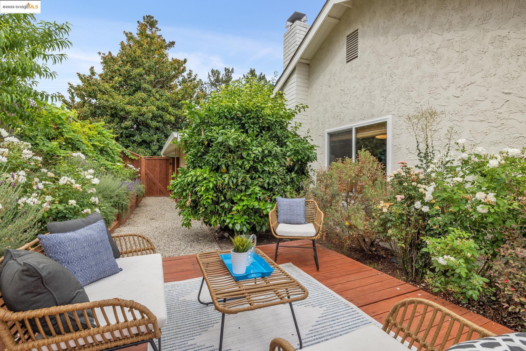 Detail Gallery Image 46 of 60 For 32 Pacer Pl., Walnut Creek,  CA 94596 - 3 Beds | 2 Baths
