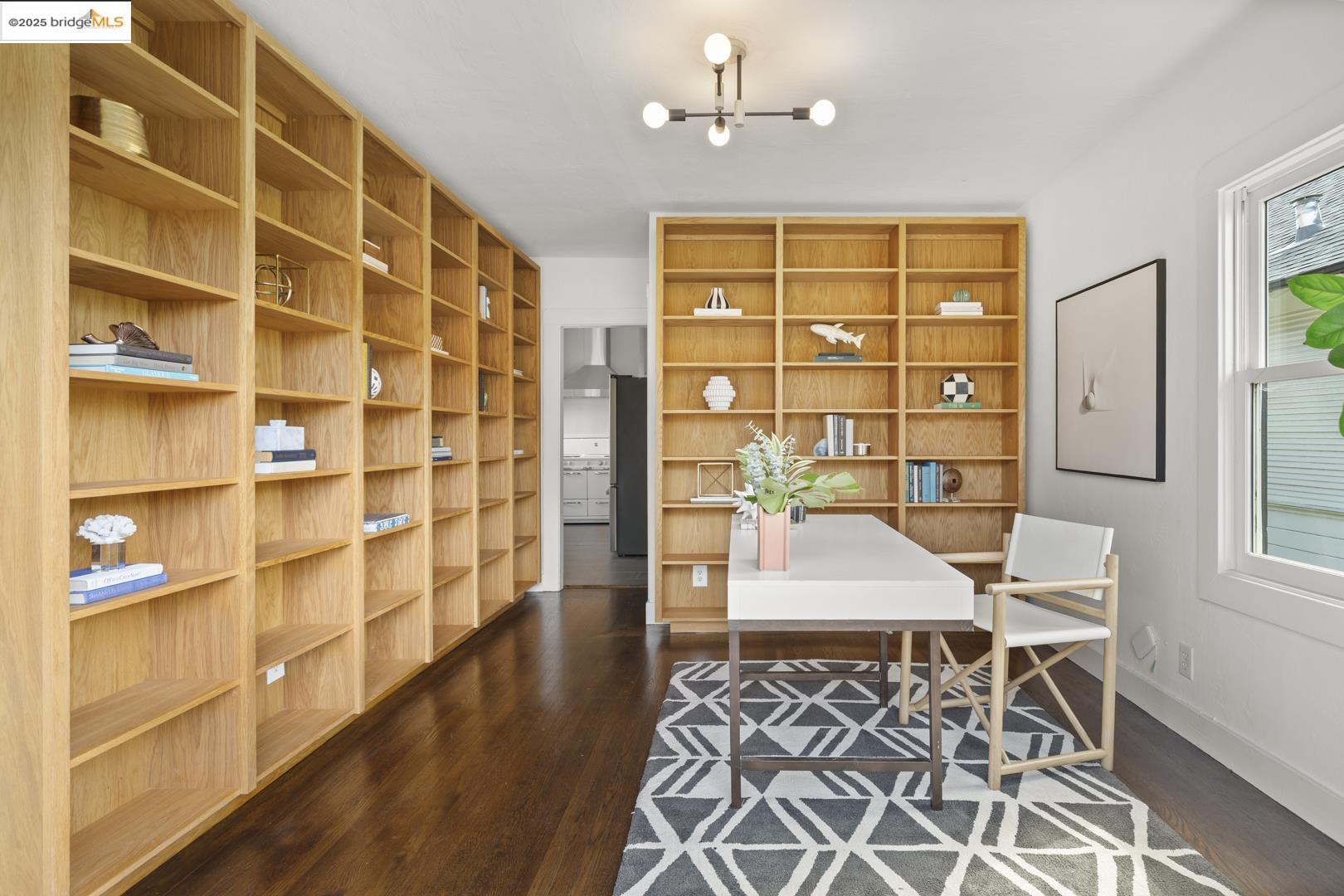 Detail Gallery Image 23 of 38 For 726 60th St, Oakland,  CA 94609 - 3 Beds | 1/1 Baths