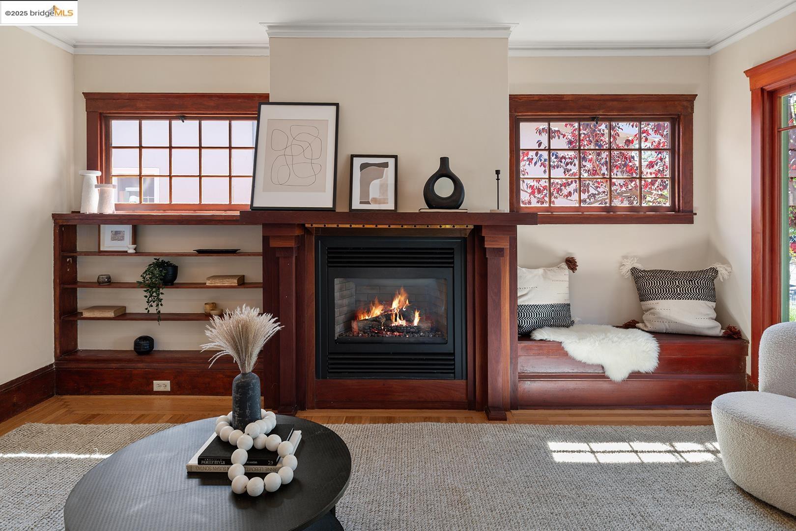 Detail Gallery Image 7 of 34 For 2723 Acton St, Berkeley,  CA 94702 - 2 Beds | 1 Baths