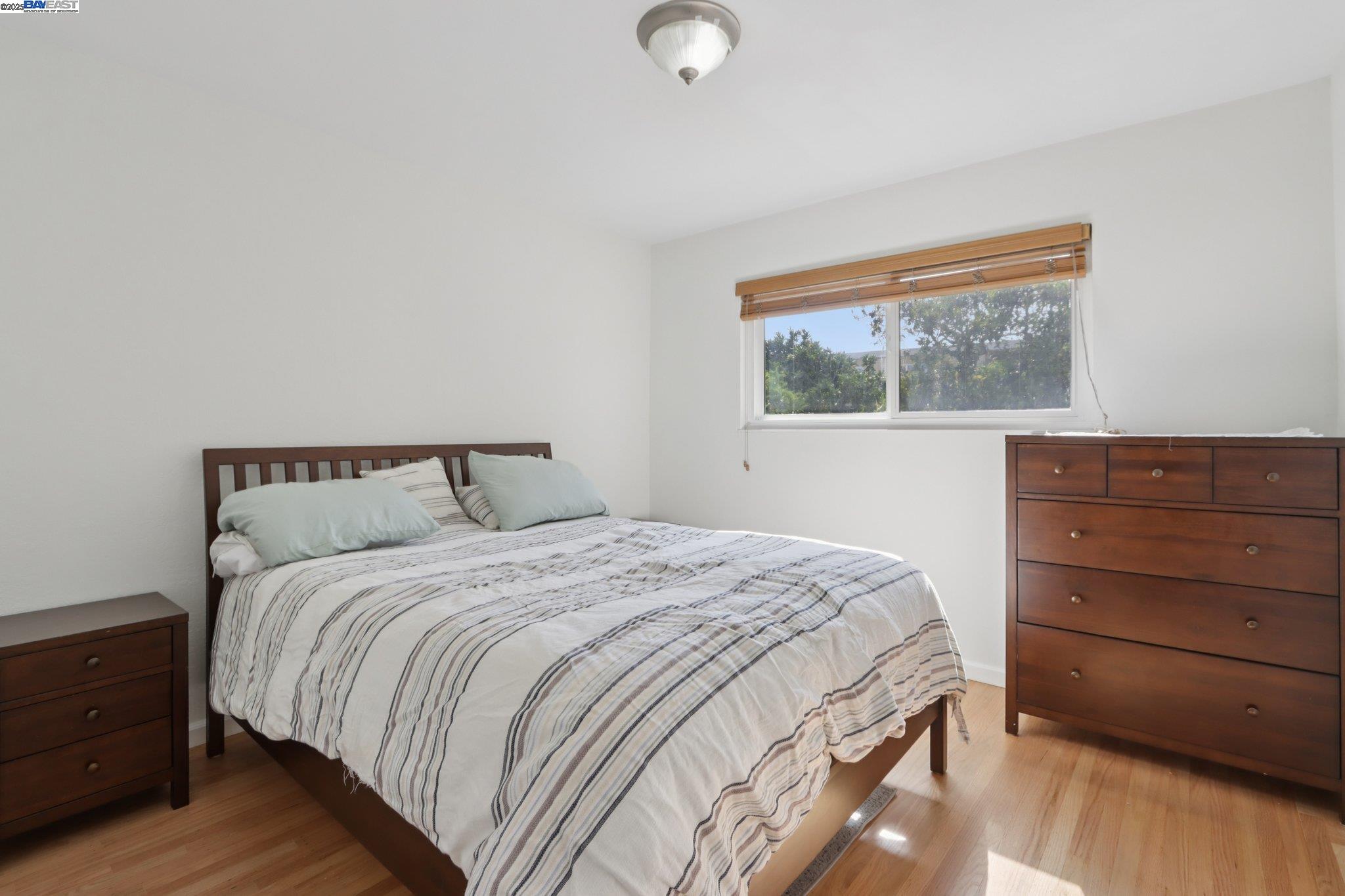Detail Gallery Image 19 of 30 For 20145 Butterfield Dr, Castro Valley,  CA 94546 - 3 Beds | 2 Baths