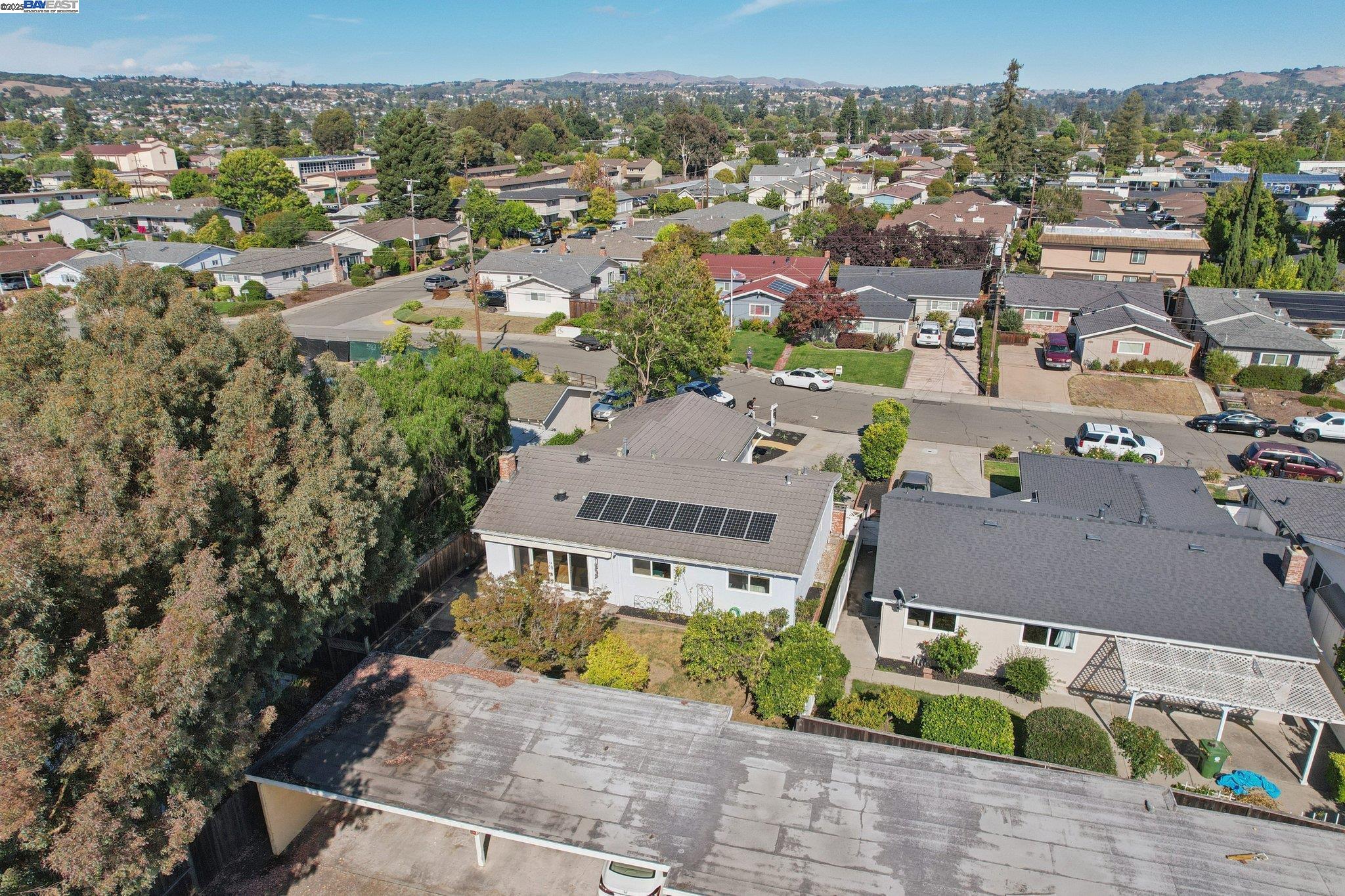 Detail Gallery Image 28 of 30 For 20145 Butterfield Dr, Castro Valley,  CA 94546 - 3 Beds | 2 Baths