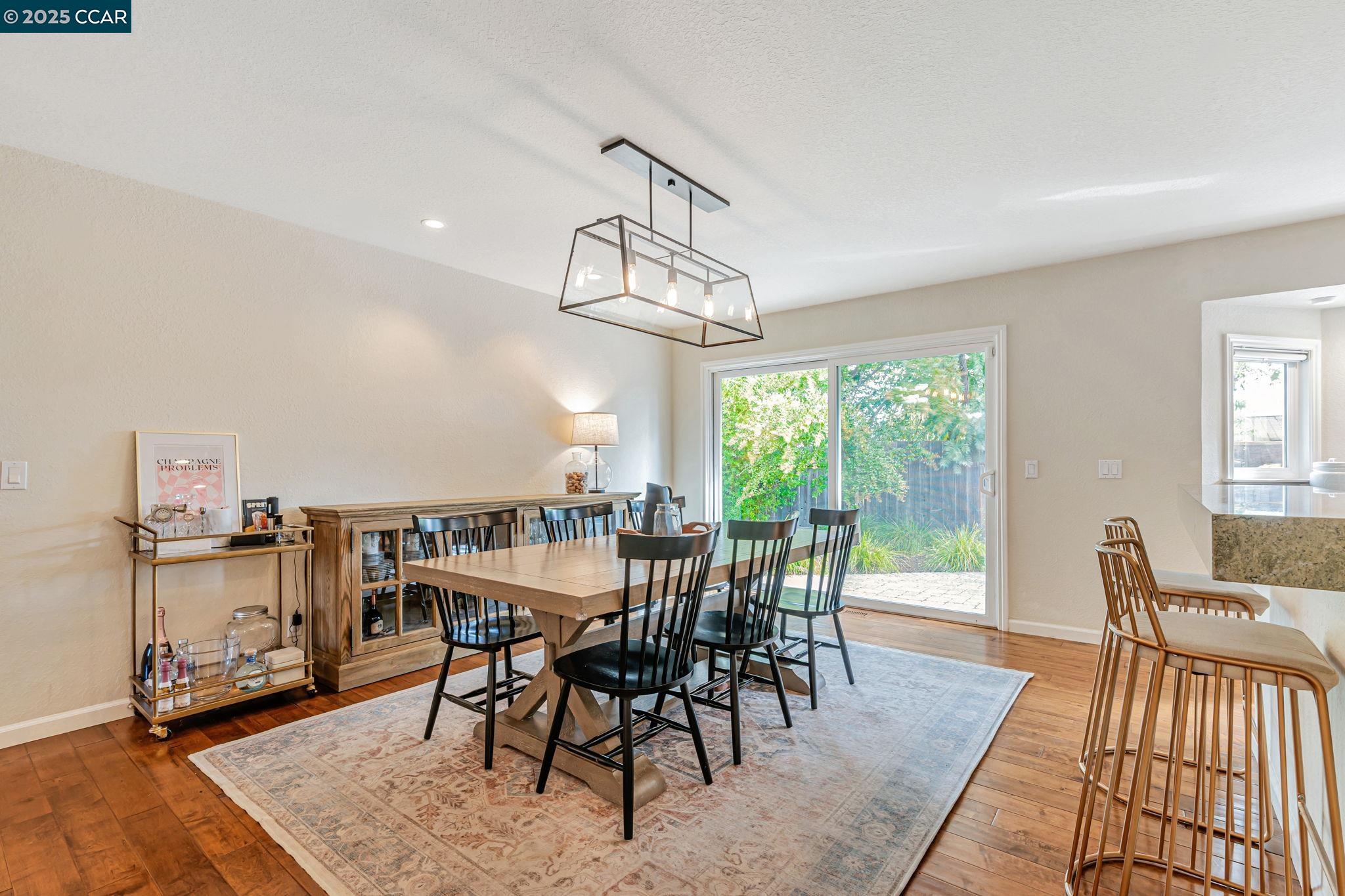 Detail Gallery Image 17 of 39 For 4871 Thiessen Ct, Concord,  CA 94521 - 3 Beds | 2 Baths