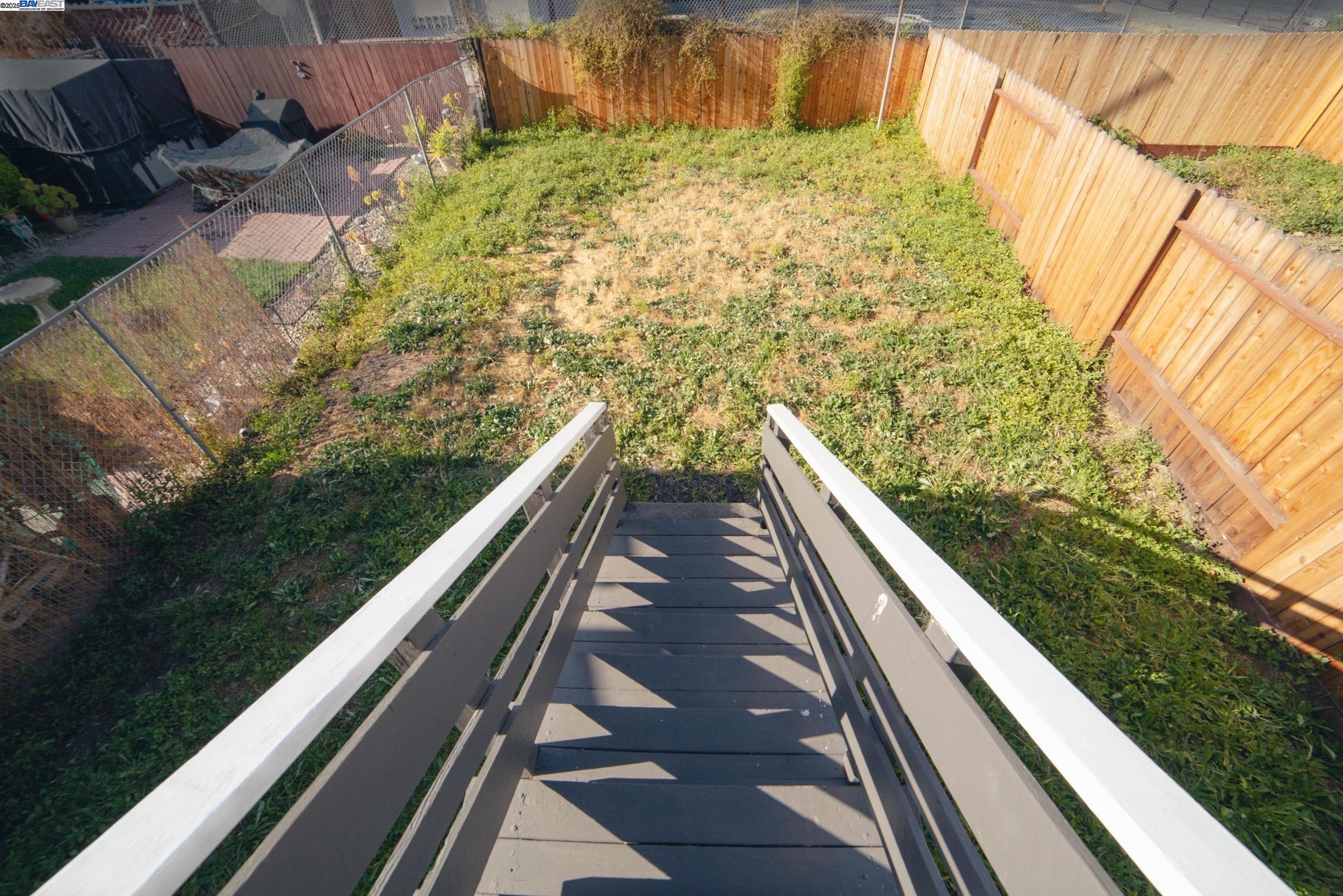Detail Gallery Image 34 of 35 For 1416 12th St, Oakland,  CA 94607 - 5 Beds | 2 Baths