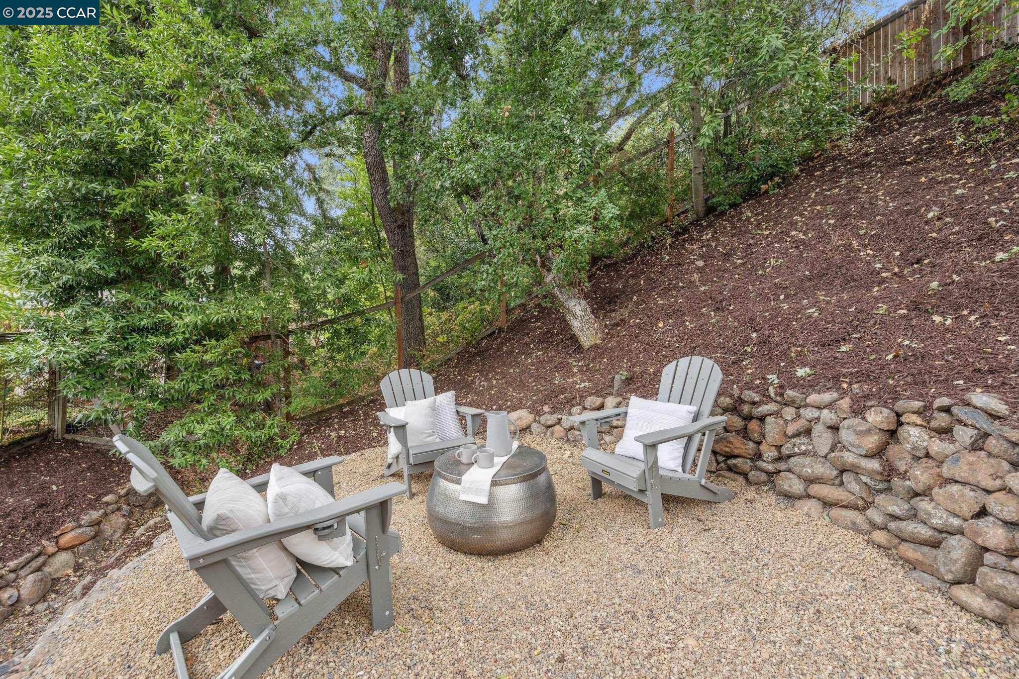 Detail Gallery Image 37 of 41 For 1109 N Thompson Road, Lafayette,  CA 94549-3143 - 3 Beds | 2/1 Baths