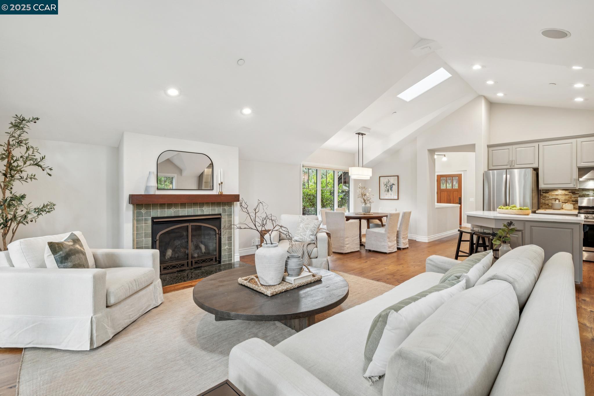 Detail Gallery Image 7 of 41 For 1109 N Thompson Road, Lafayette,  CA 94549-3143 - 3 Beds | 2/1 Baths
